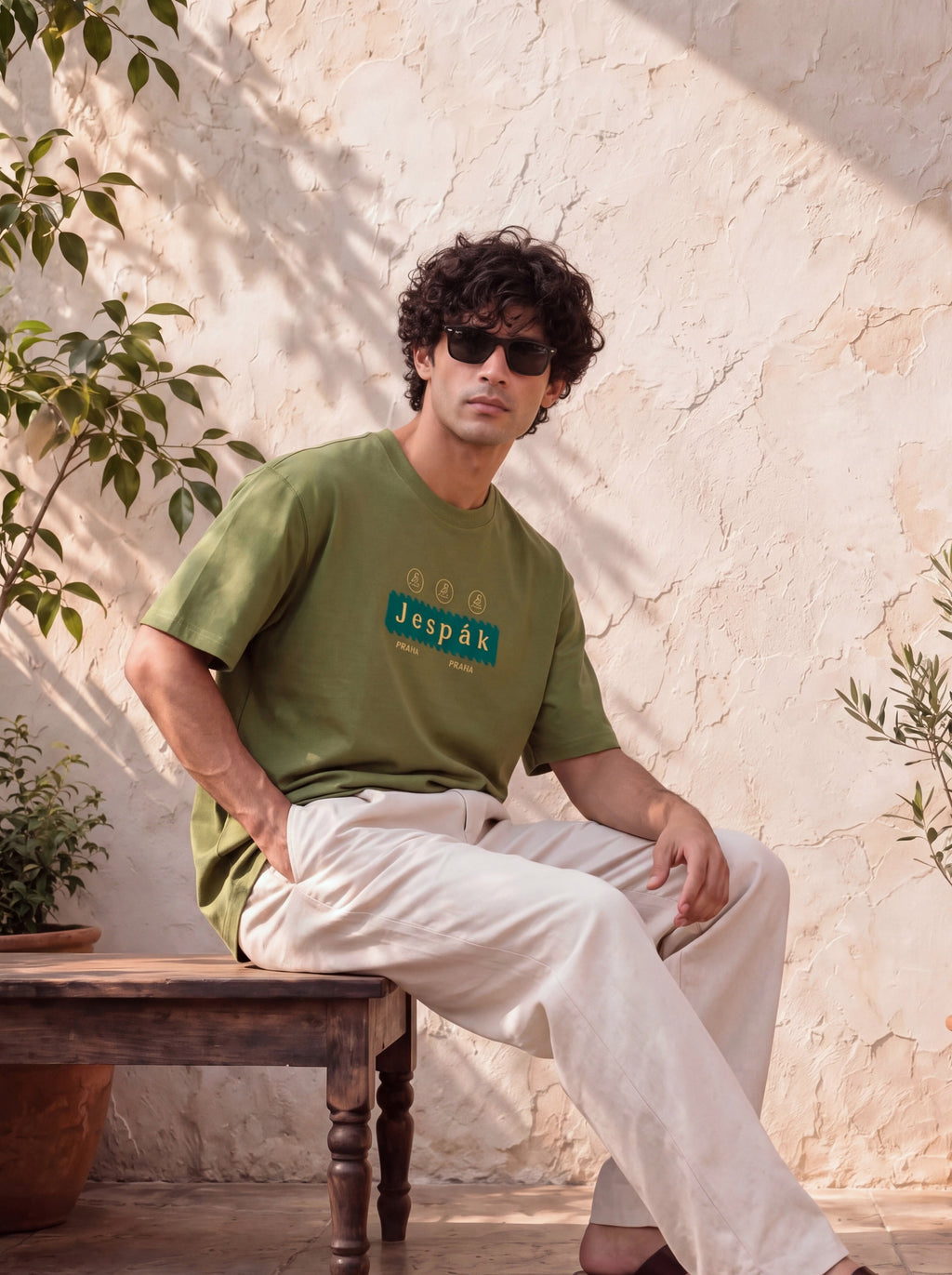JESPAK EMBOSSED ICON STRIP PREMIUM T-SHIRT