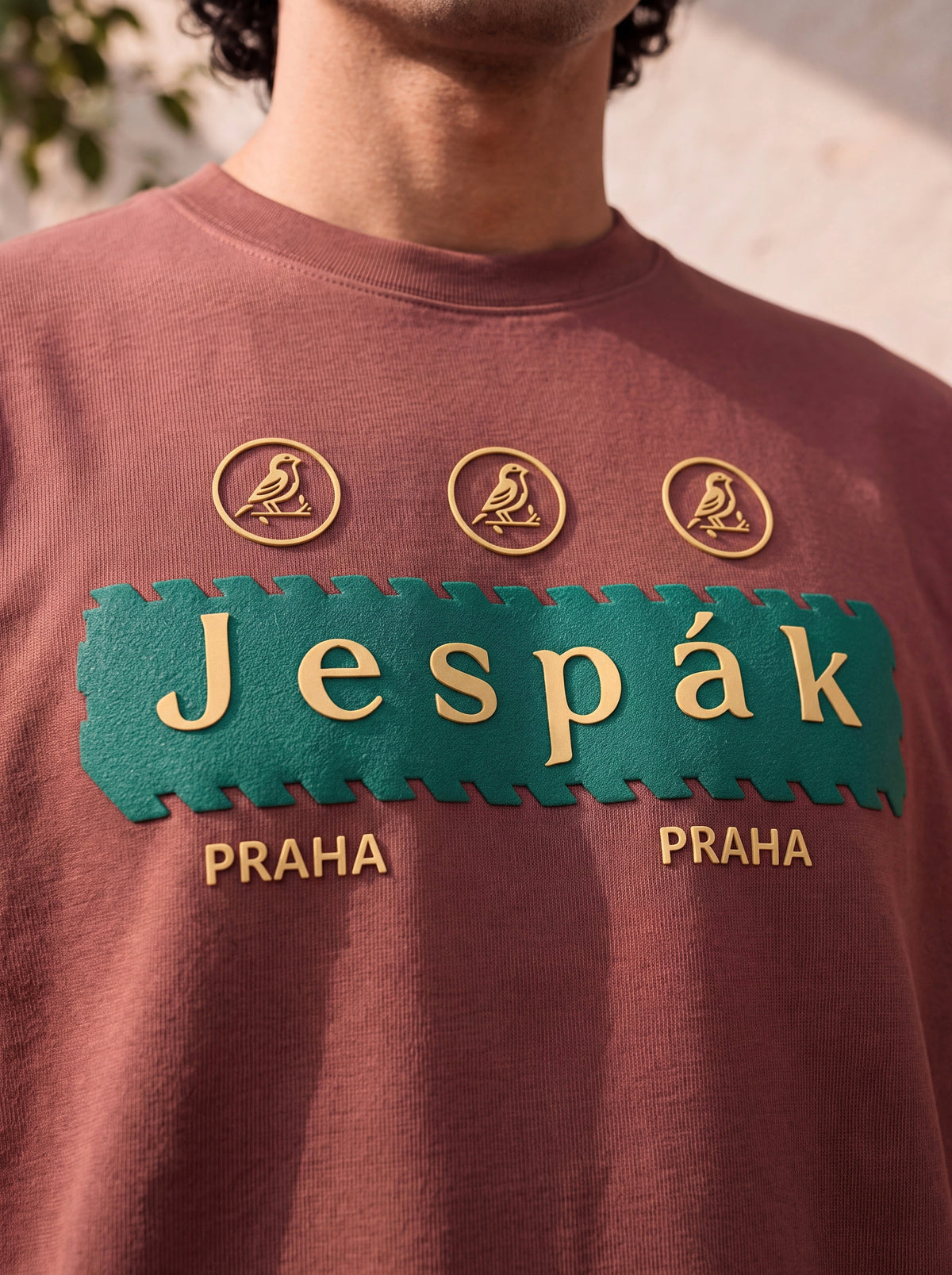 JESPAK EMBOSSED ICON STRIP PREMIUM T-SHIRT