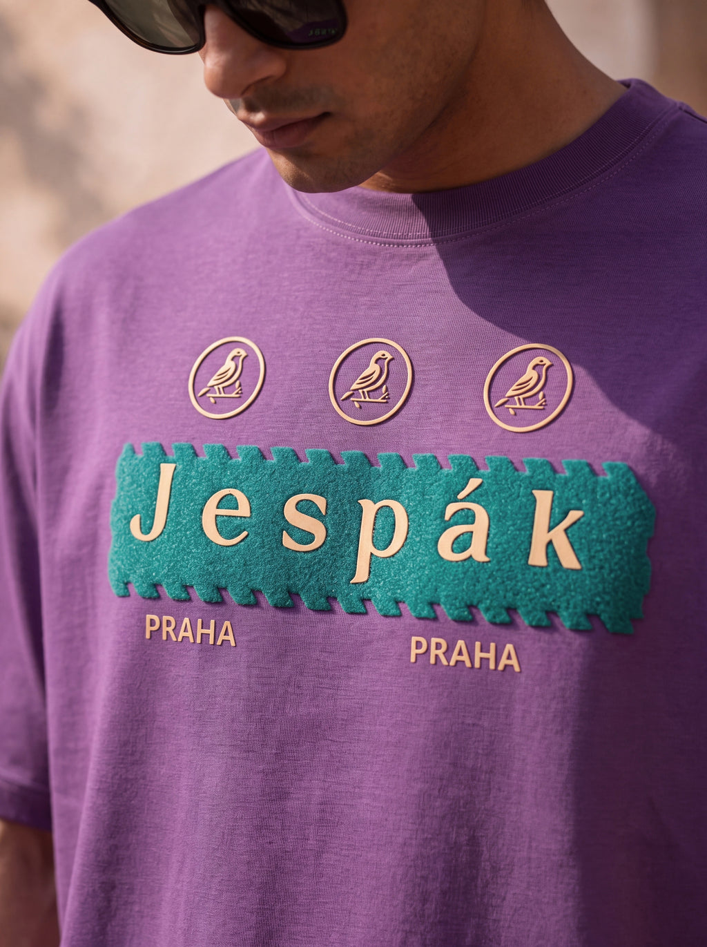 JESPAK EMBOSSED ICON STRIP PREMIUM T-SHIRT