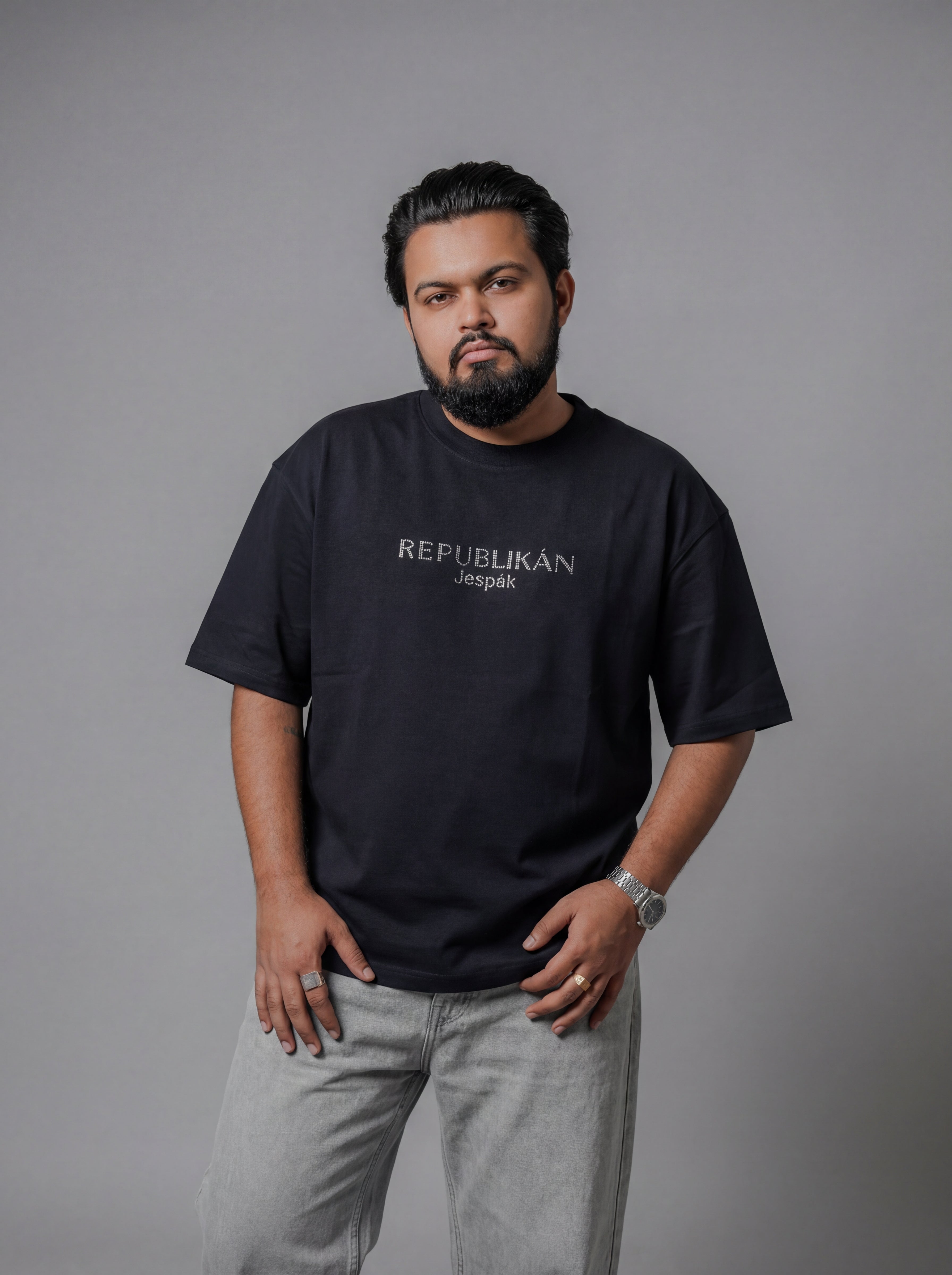 REPUBLIKÁN DIAMOND TYPOGRAPHY OVERSIZED T-SHIRT