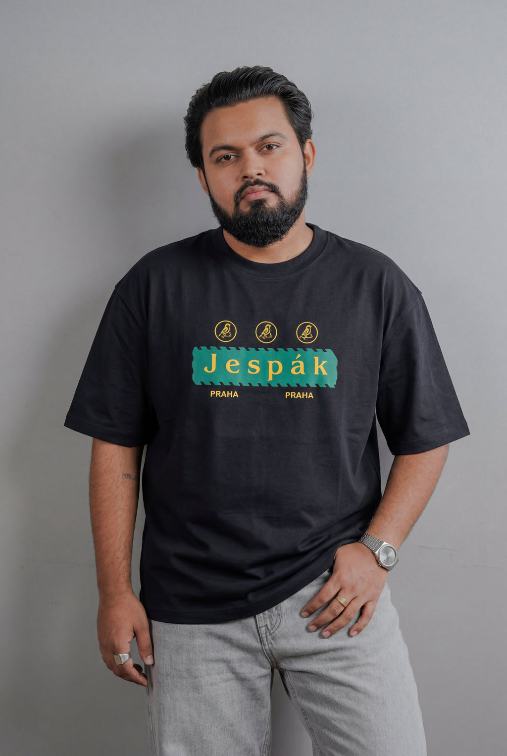JESPAK EMBOSSED ICON STRIP PREMIUM T-SHIRT