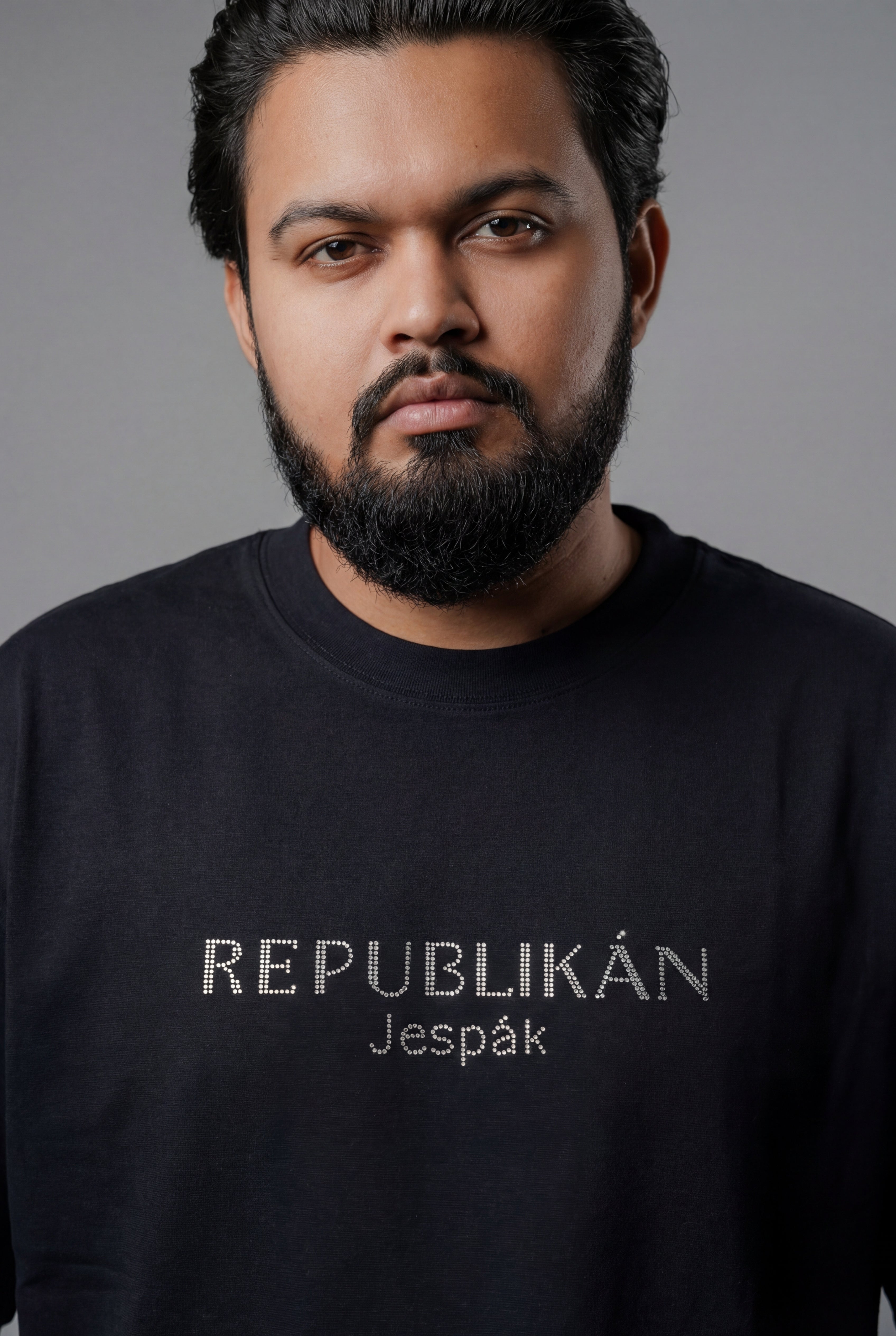 REPUBLIKÁN DIAMOND TYPOGRAPHY OVERSIZED T-SHIRT