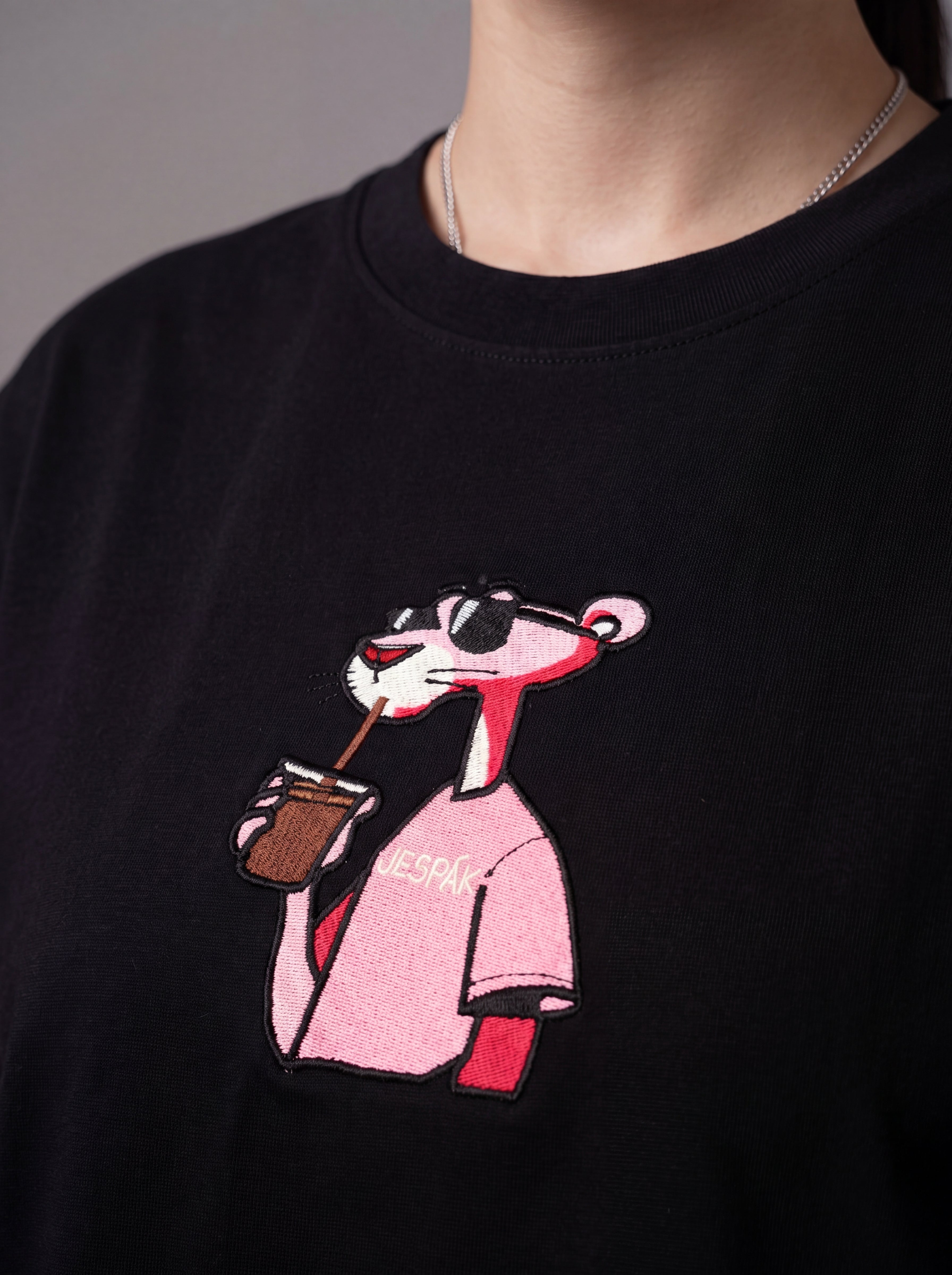 JESPÁK PINK PANTHER CHARACTER HIGH DENSITY EMBROIDERY OVERSIZED T-SHIRT