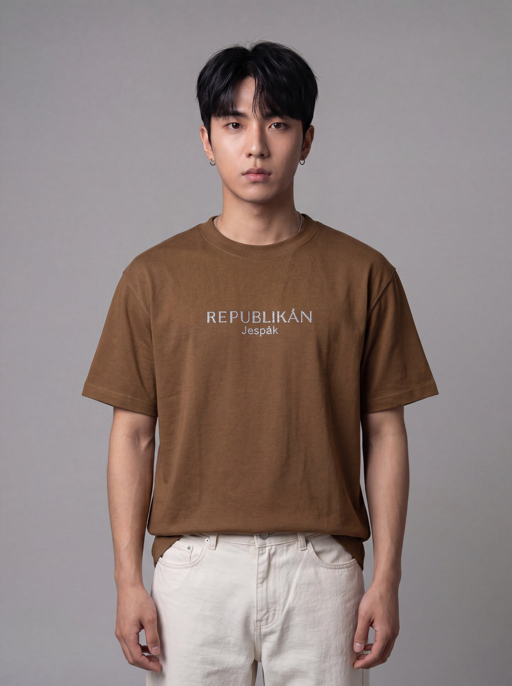 REPUBLIKÁN DIAMOND TYPOGRAPHY OVERSIZED T-SHIRT