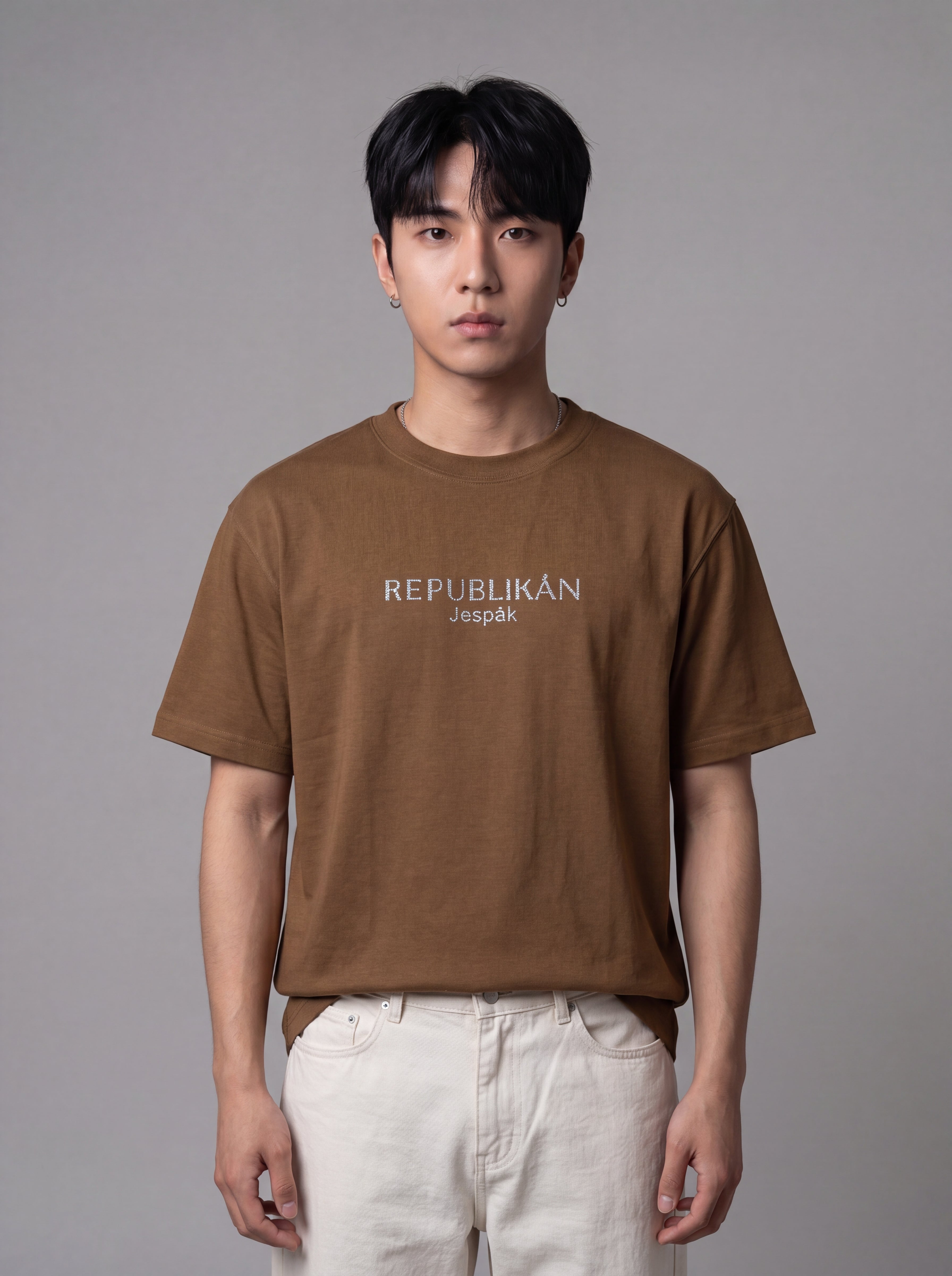 REPUBLIKÁN DIAMOND TYPOGRAPHY OVERSIZED T-SHIRT