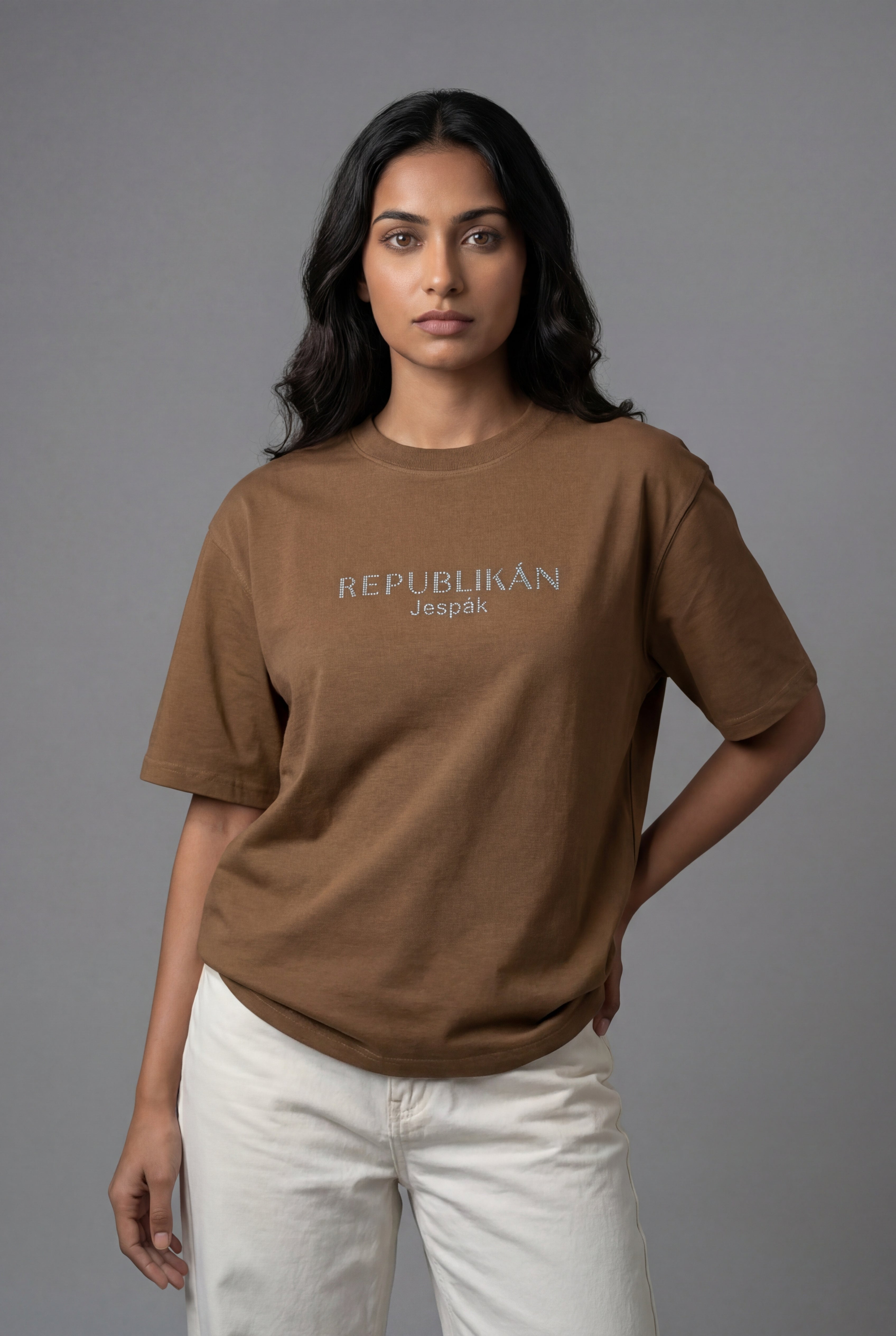 REPUBLIKÁN DIAMOND TYPOGRAPHY OVERSIZED T-SHIRT