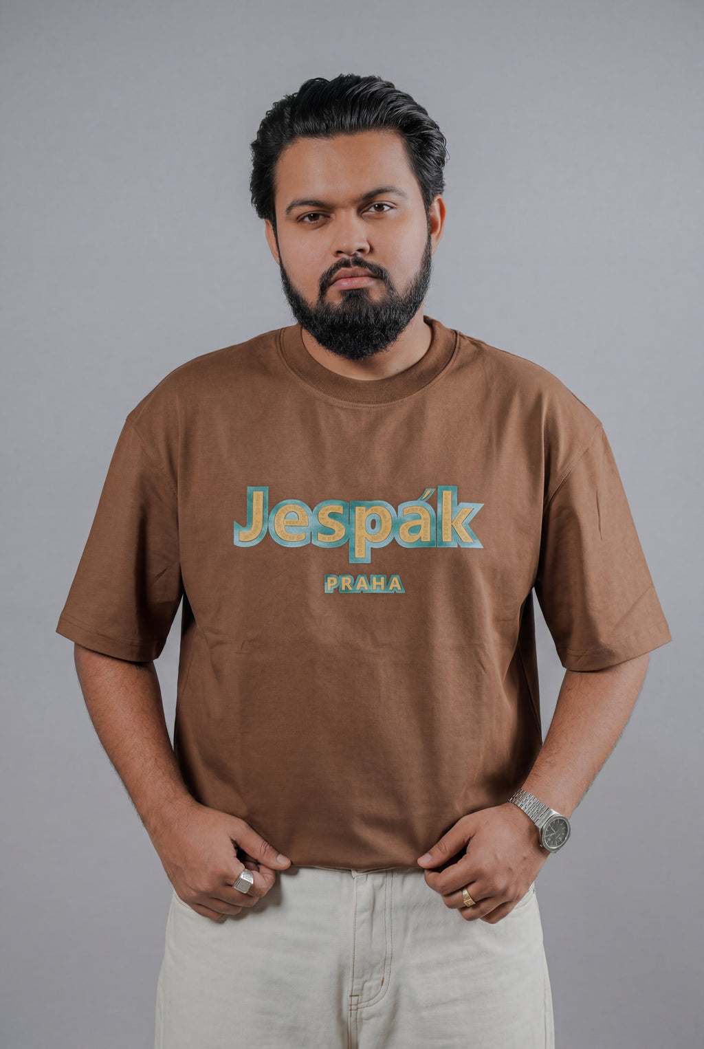 JESPÁK PRAHA EMBOSSED GRAPHIC T-SHIRT