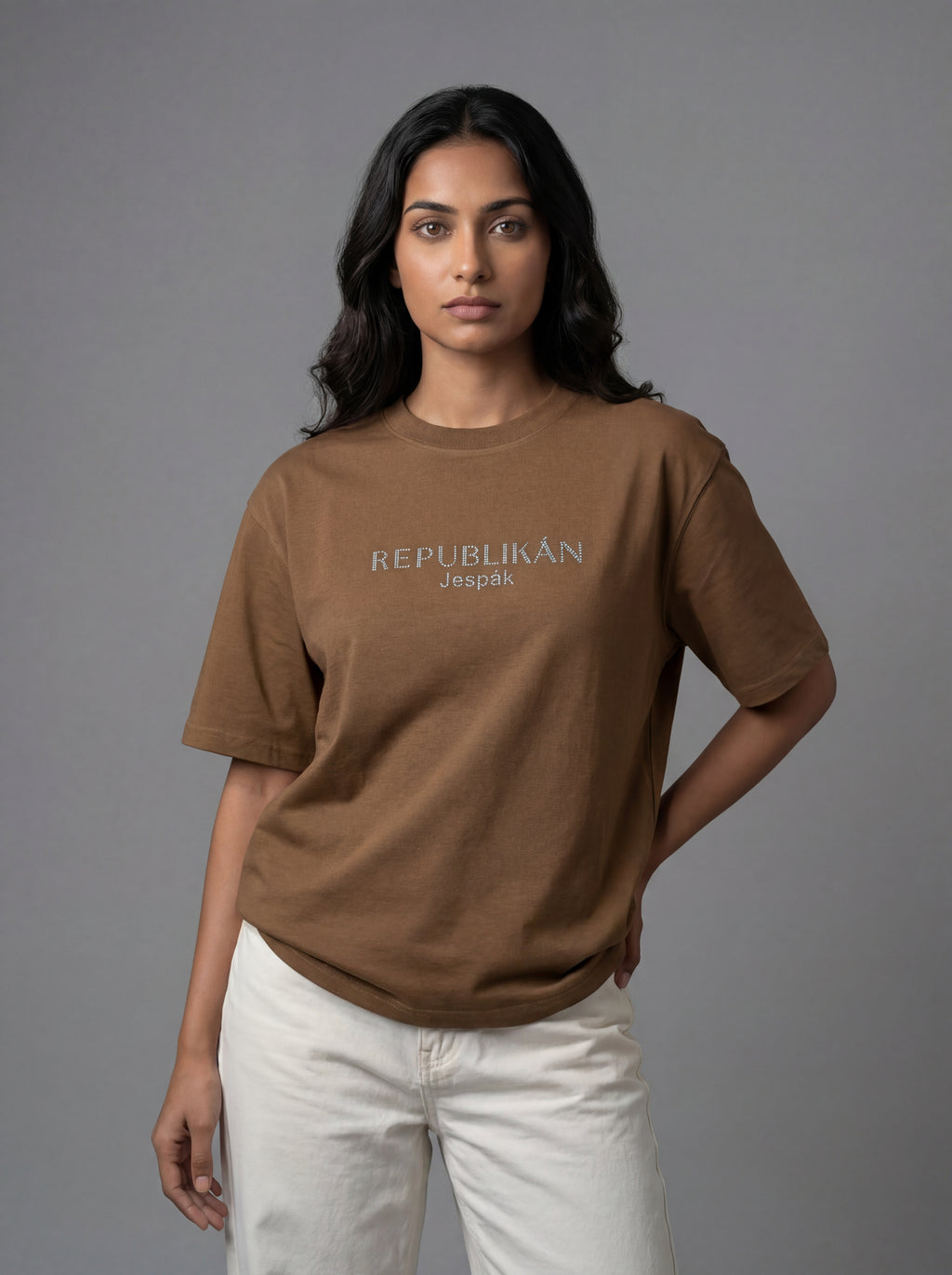 REPUBLIKÁN DIAMOND TYPOGRAPHY OVERSIZED T-SHIRT