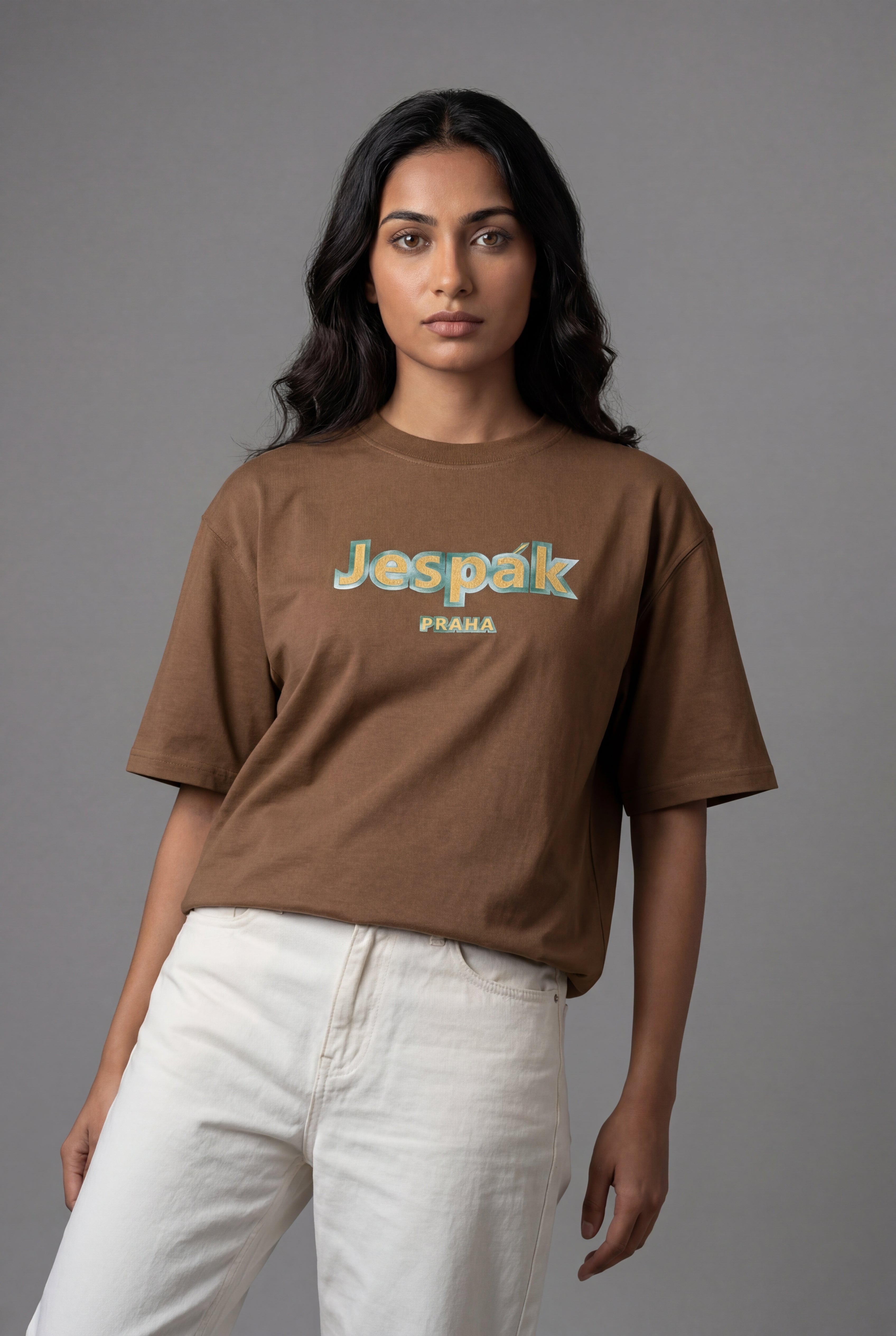 JESPÁK PRAHA EMBOSSED GRAPHIC T-SHIRT