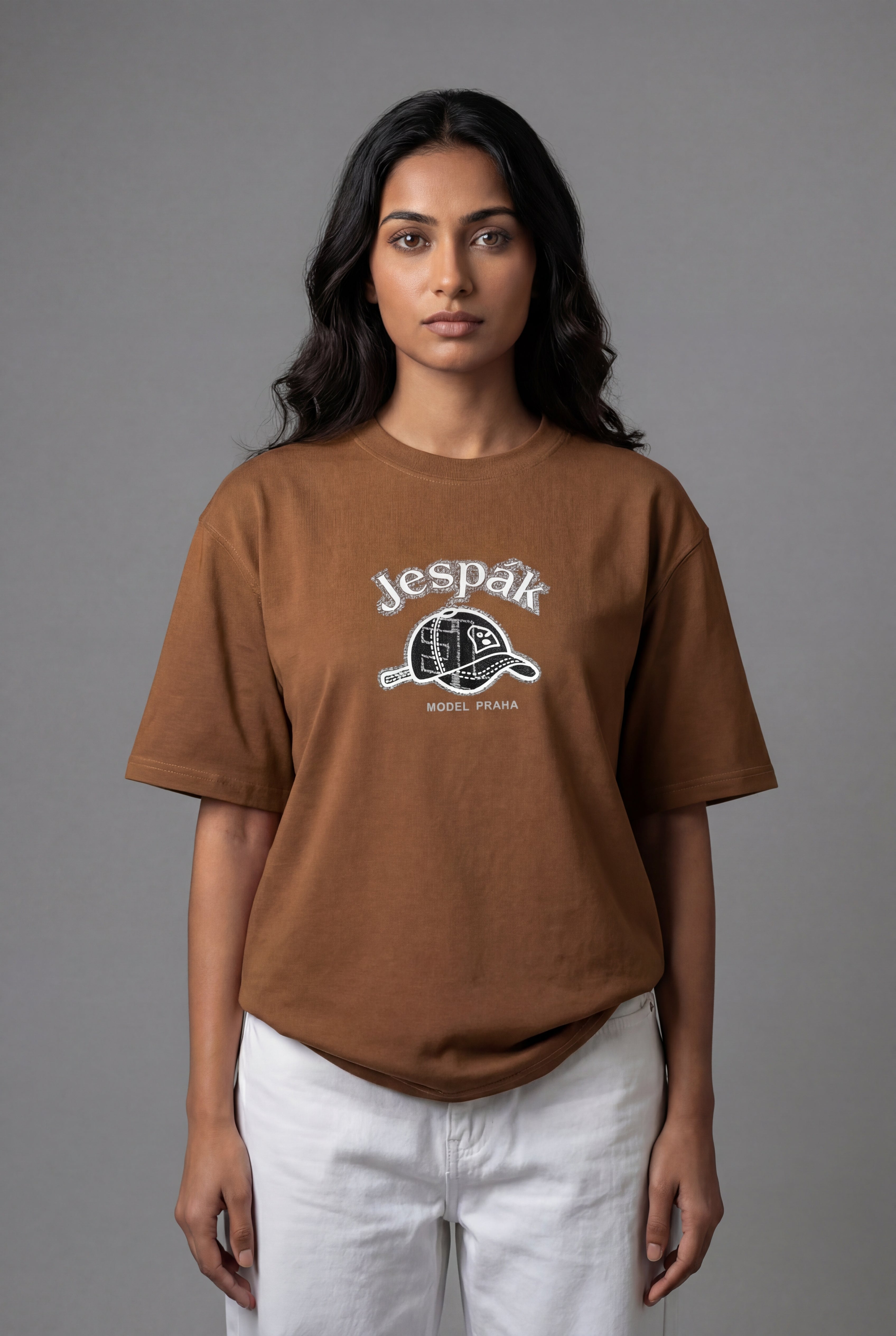 JESPÁK PRAHA HAT DESIGN OVERSIZED T-SHIRT