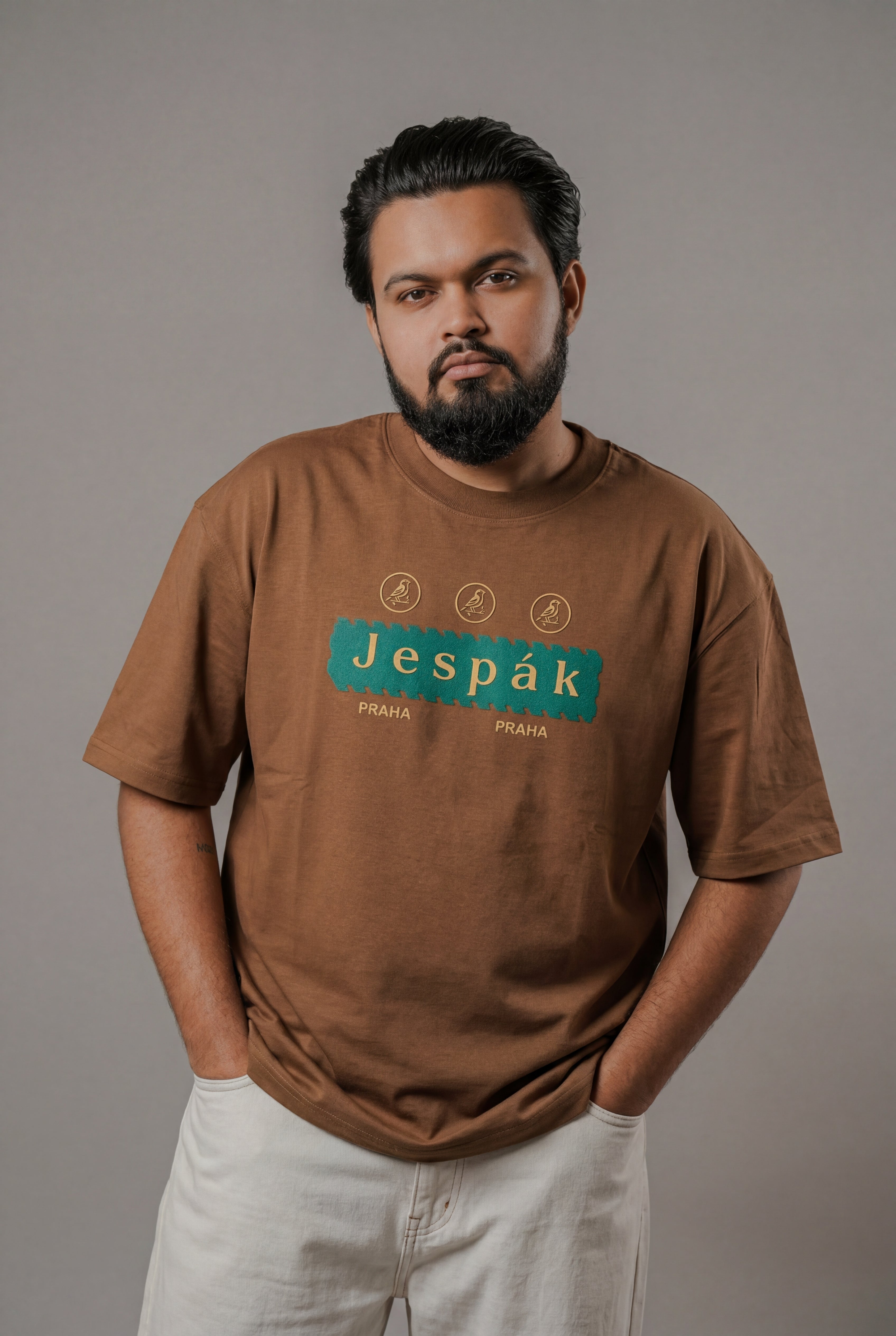 JESPAK EMBOSSED ICON STRIP PREMIUM T-SHIRT