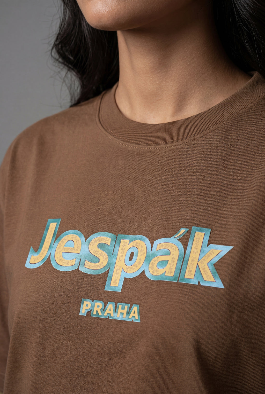 JESPÁK PRAHA EMBOSSED GRAPHIC T-SHIRT