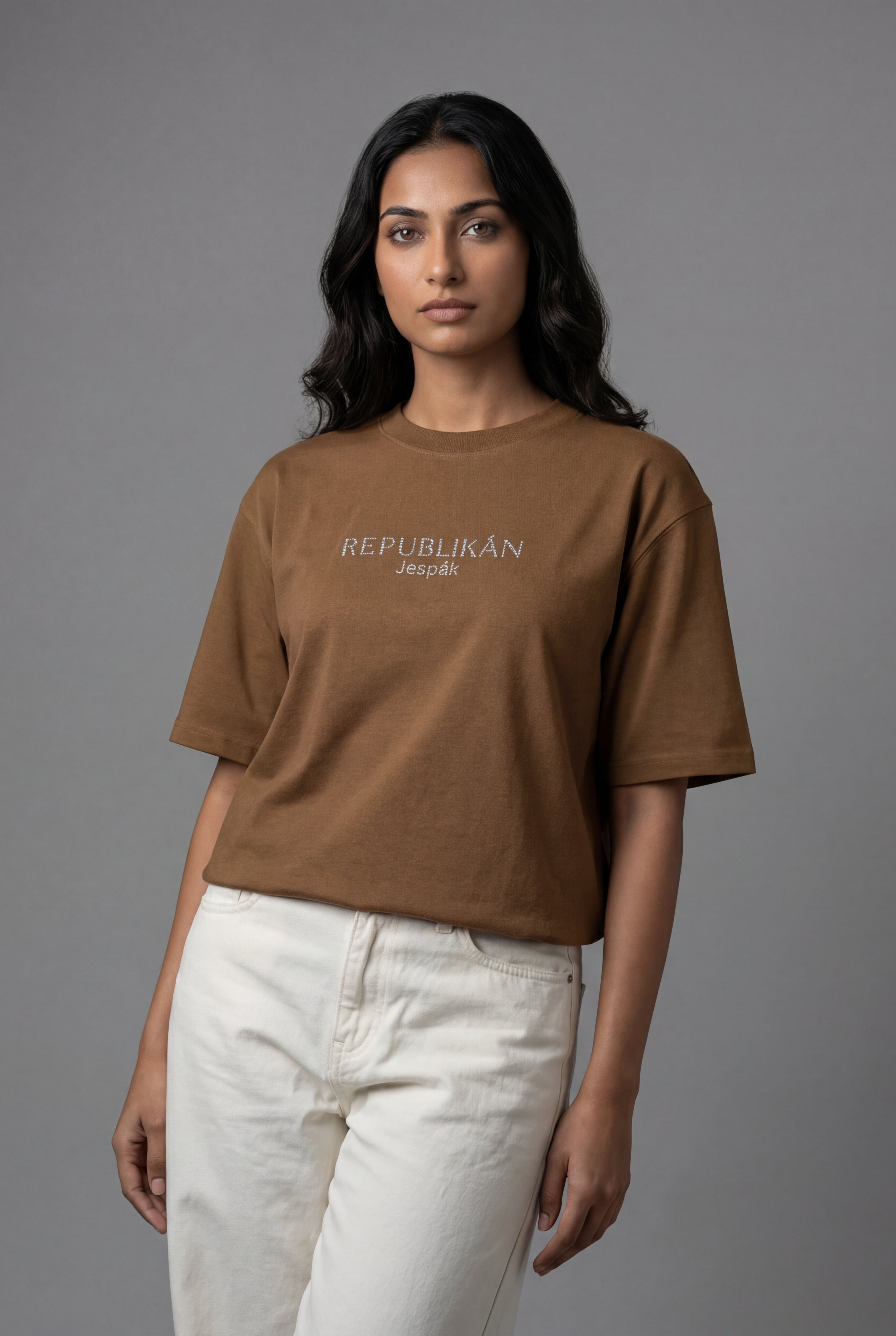 REPUBLIKÁN DIAMOND TYPOGRAPHY OVERSIZED T-SHIRT