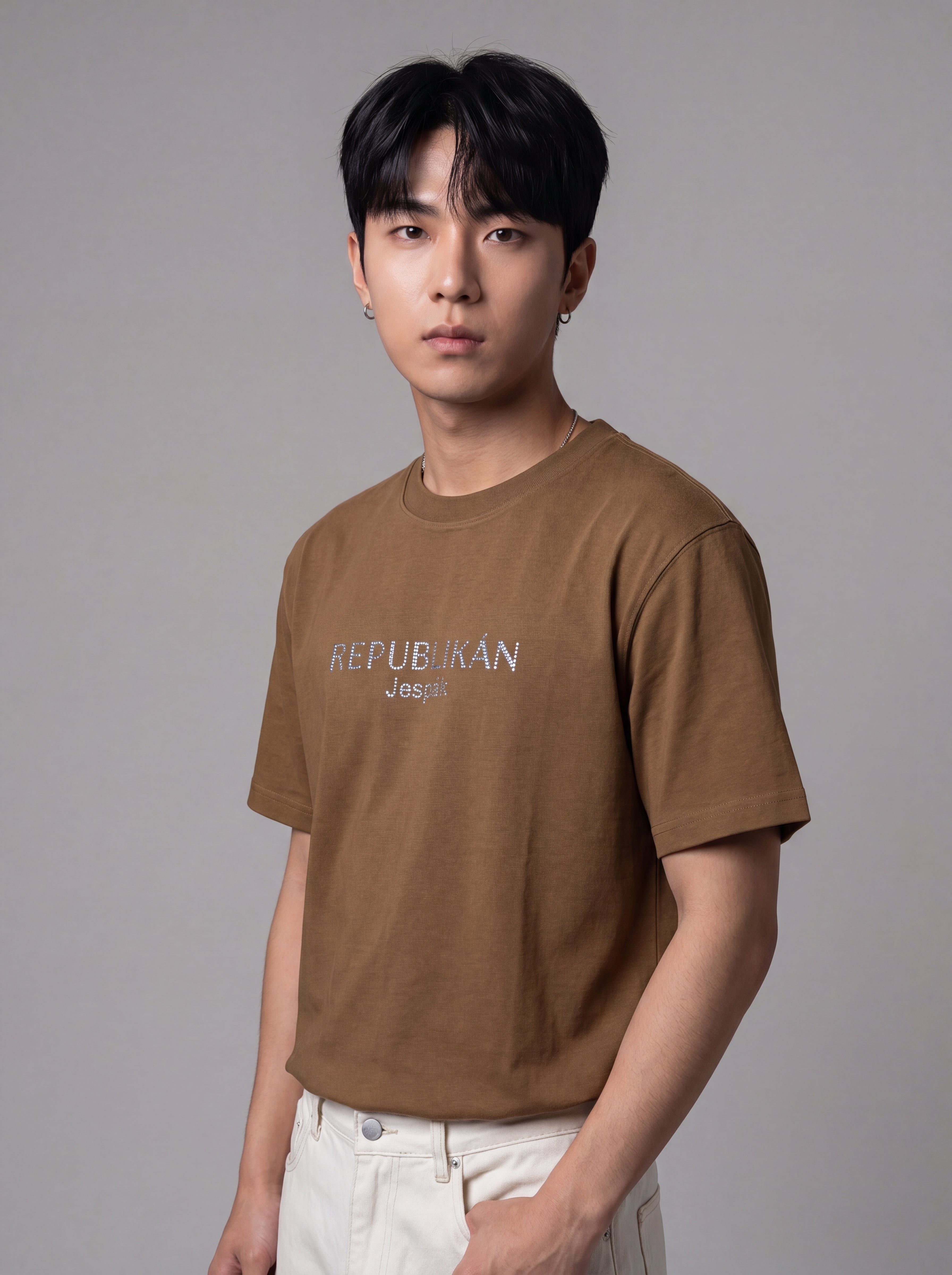 REPUBLIKÁN DIAMOND TYPOGRAPHY OVERSIZED T-SHIRT