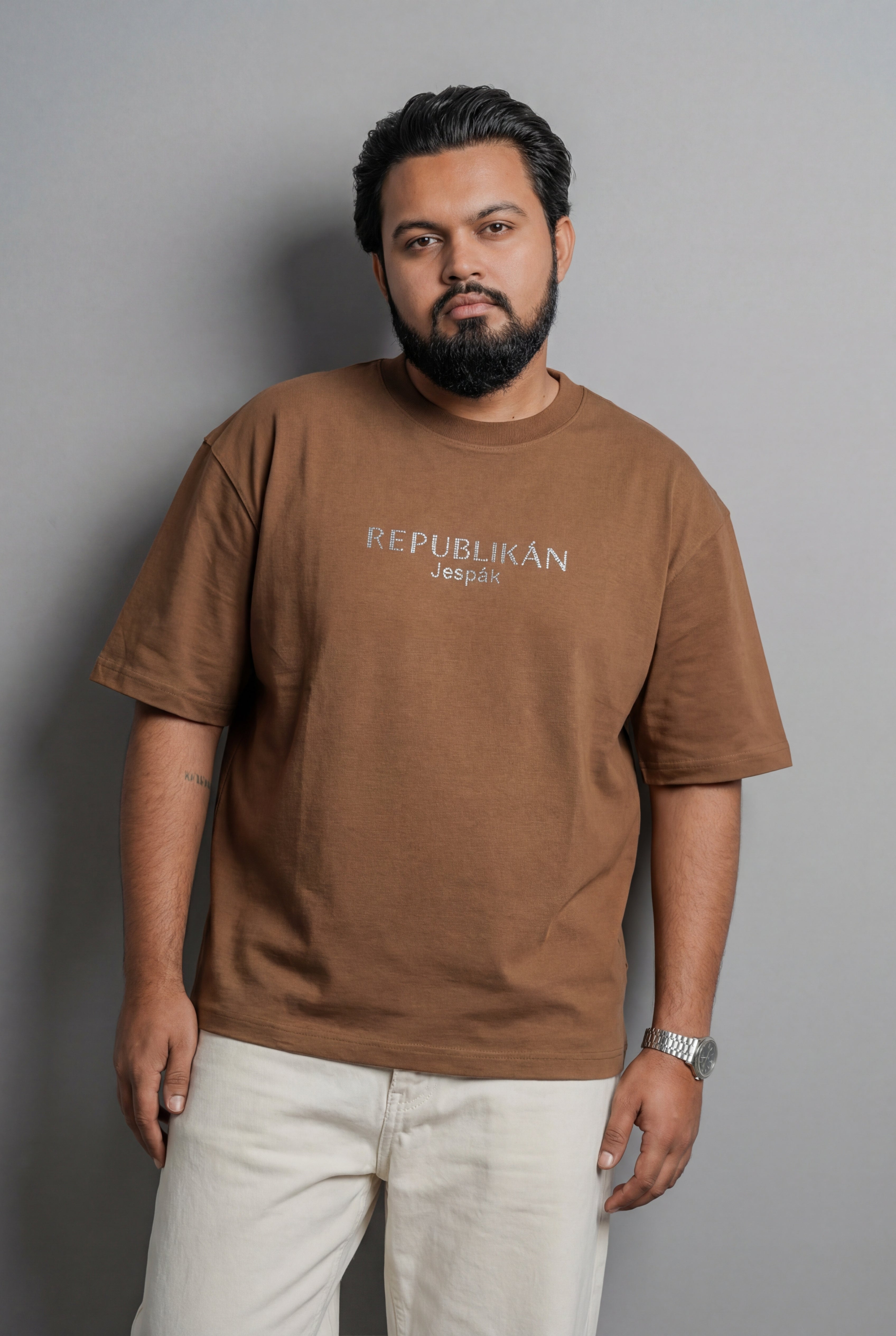 REPUBLIKÁN DIAMOND TYPOGRAPHY OVERSIZED T-SHIRT