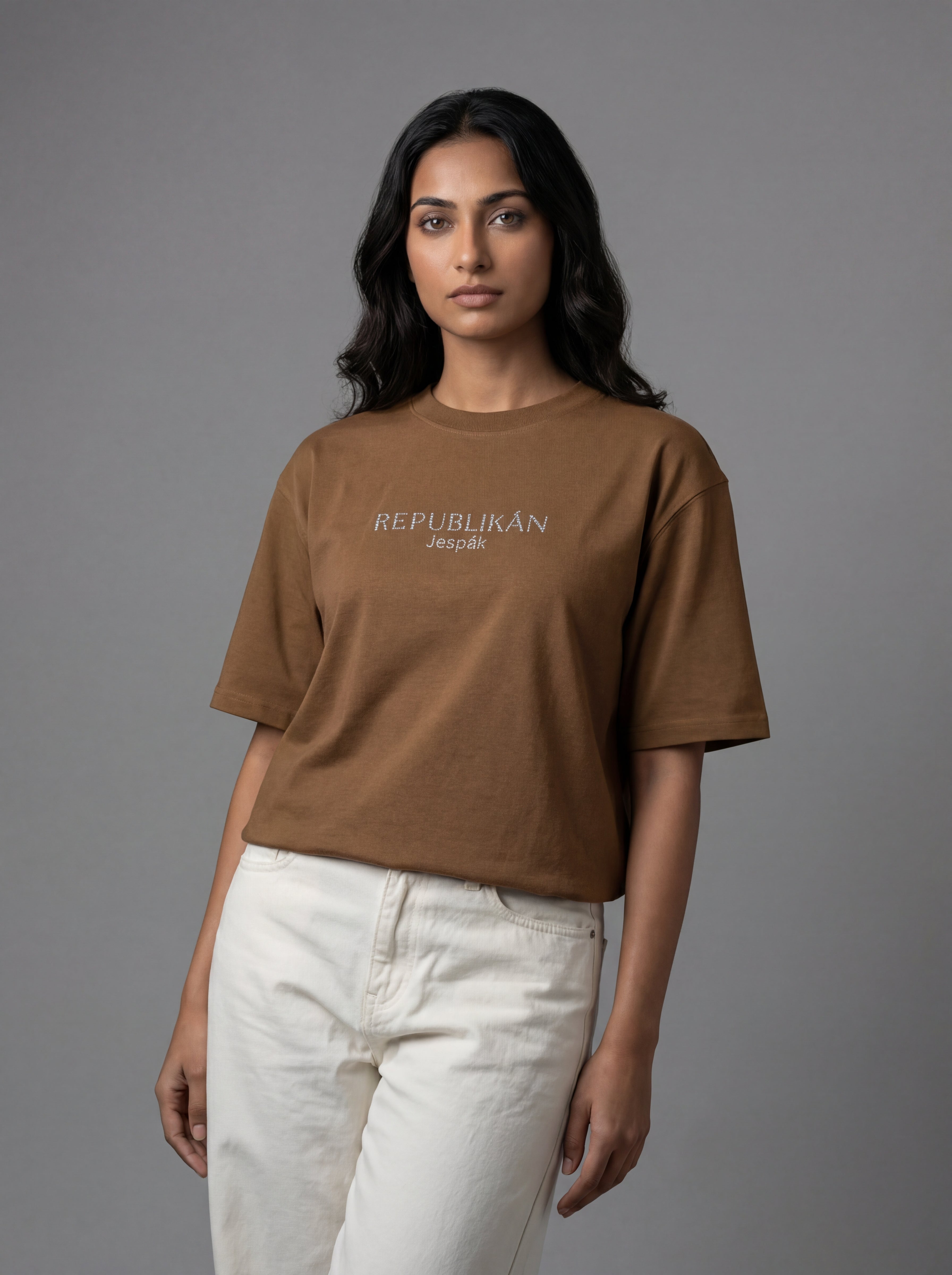 REPUBLIKÁN DIAMOND TYPOGRAPHY OVERSIZED T-SHIRT