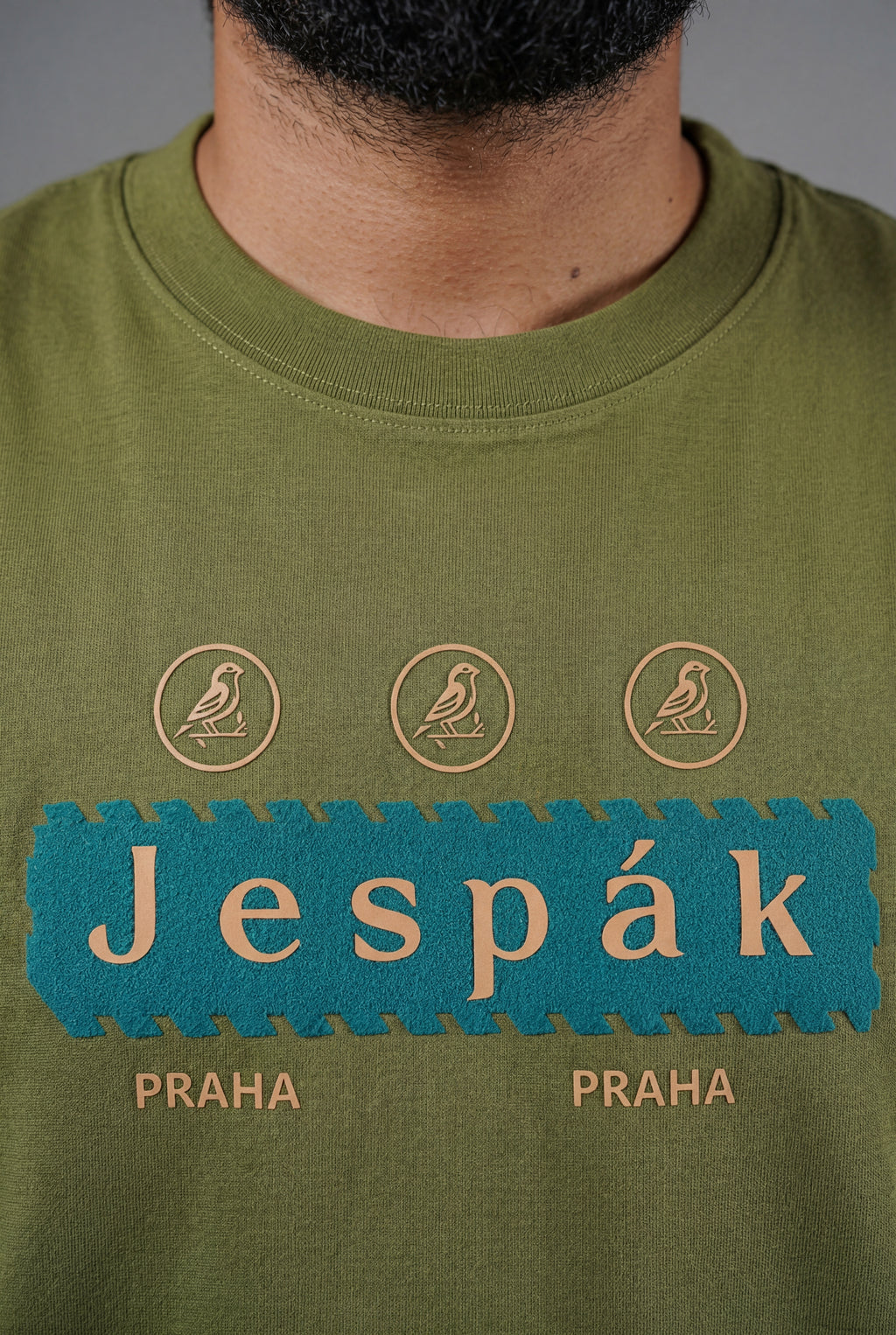 JESPAK EMBOSSED ICON STRIP PREMIUM T-SHIRT