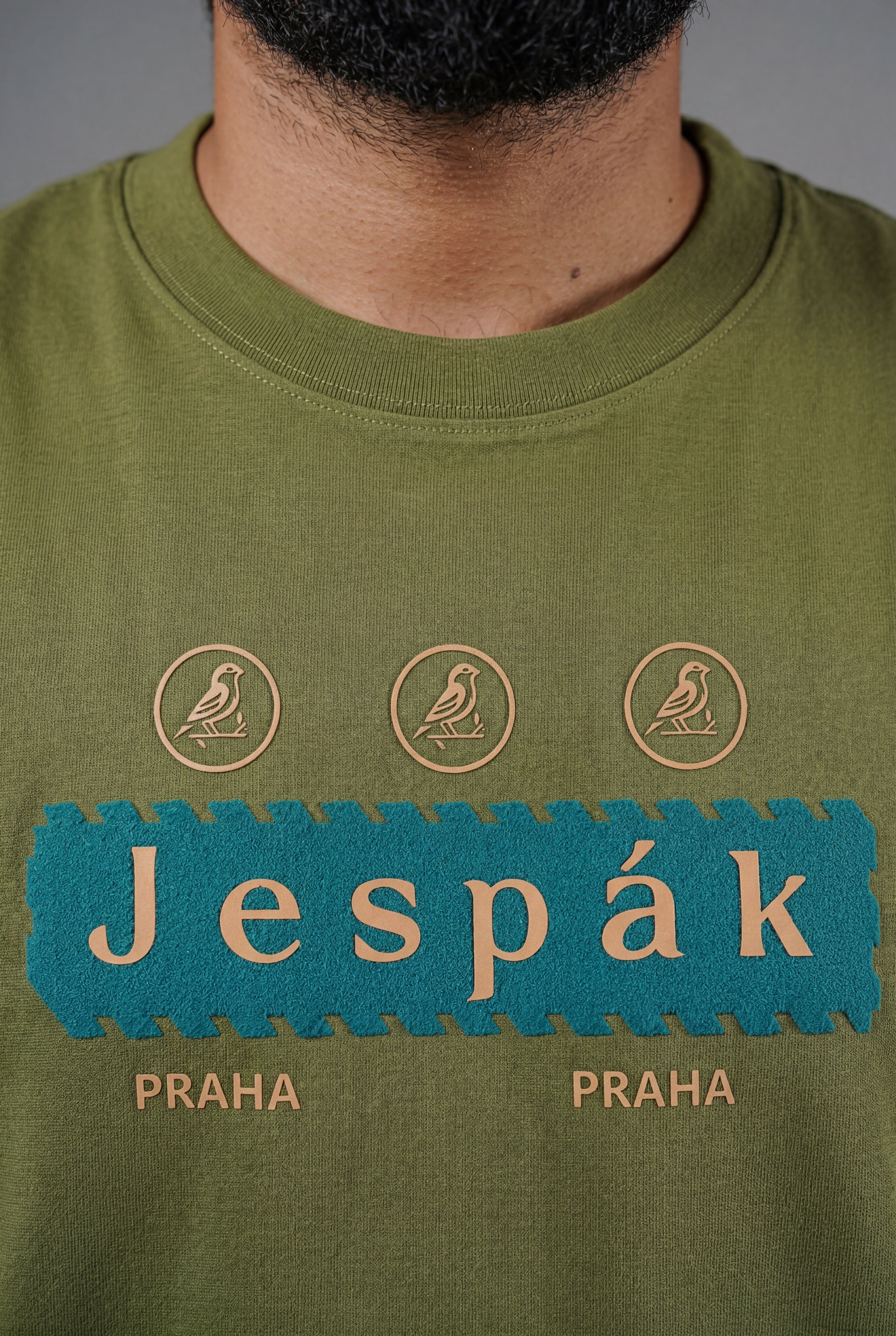 JESPAK EMBOSSED ICON STRIP PREMIUM T-SHIRT