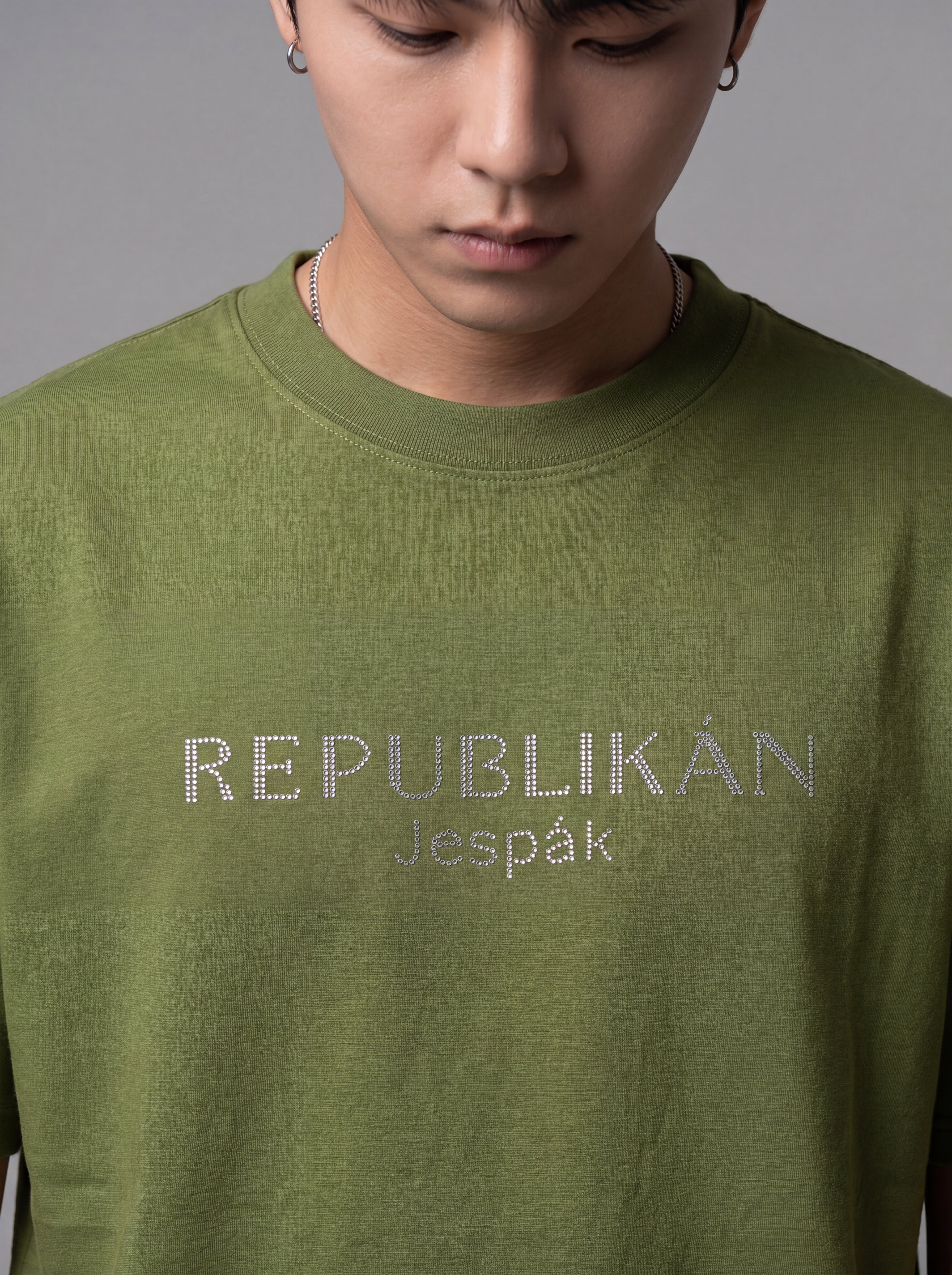 REPUBLIKÁN DIAMOND TYPOGRAPHY OVERSIZED T-SHIRT
