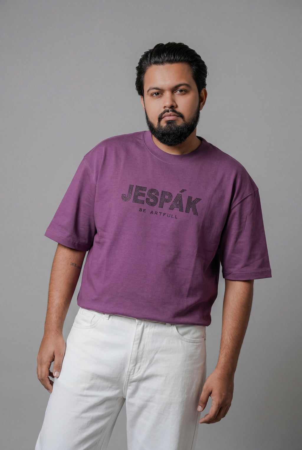 JESPAK DIAMOND DOT TYPOGRAPHY PREMIUM T-SHIRT