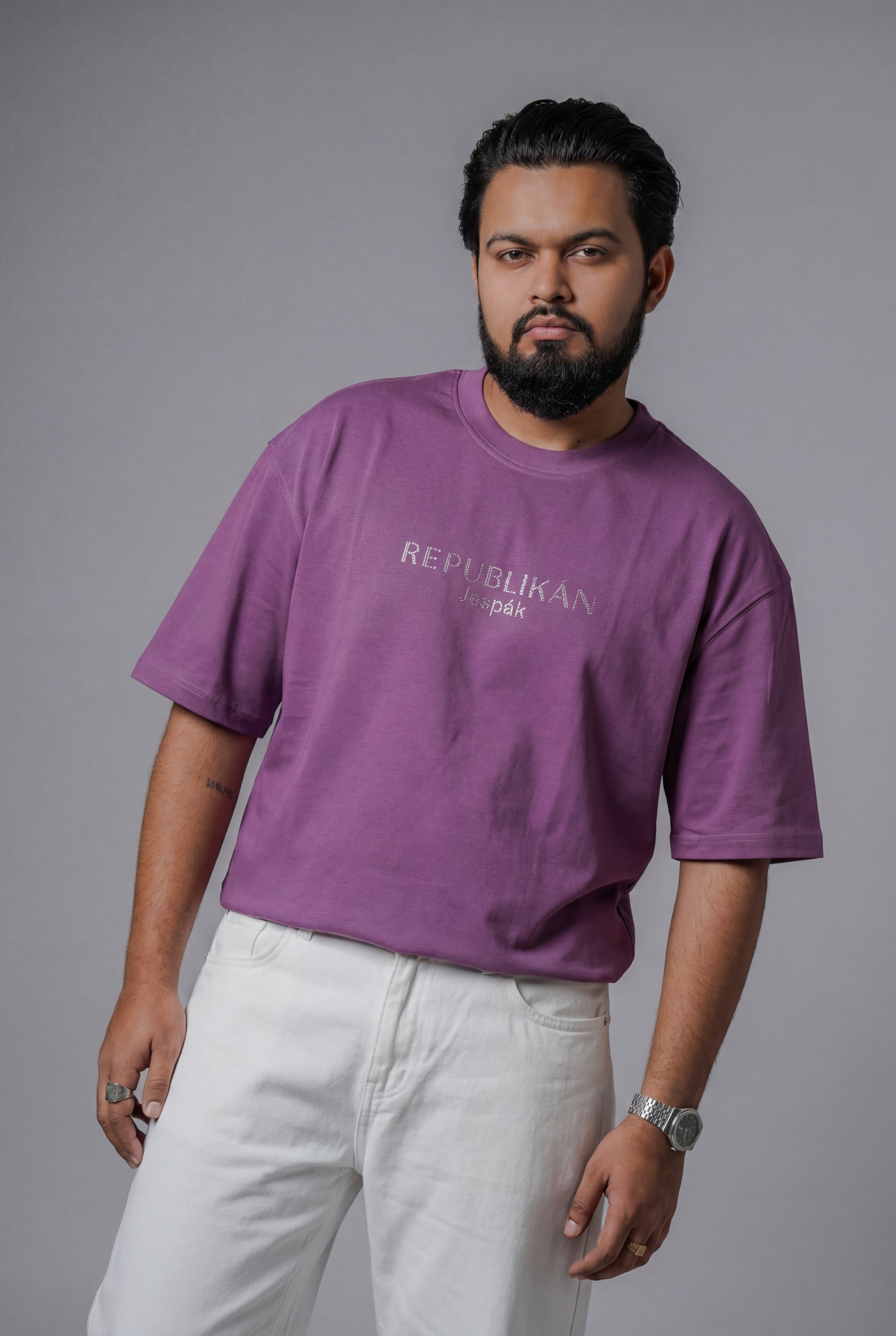 REPUBLIKÁN DIAMOND TYPOGRAPHY OVERSIZED T-SHIRT