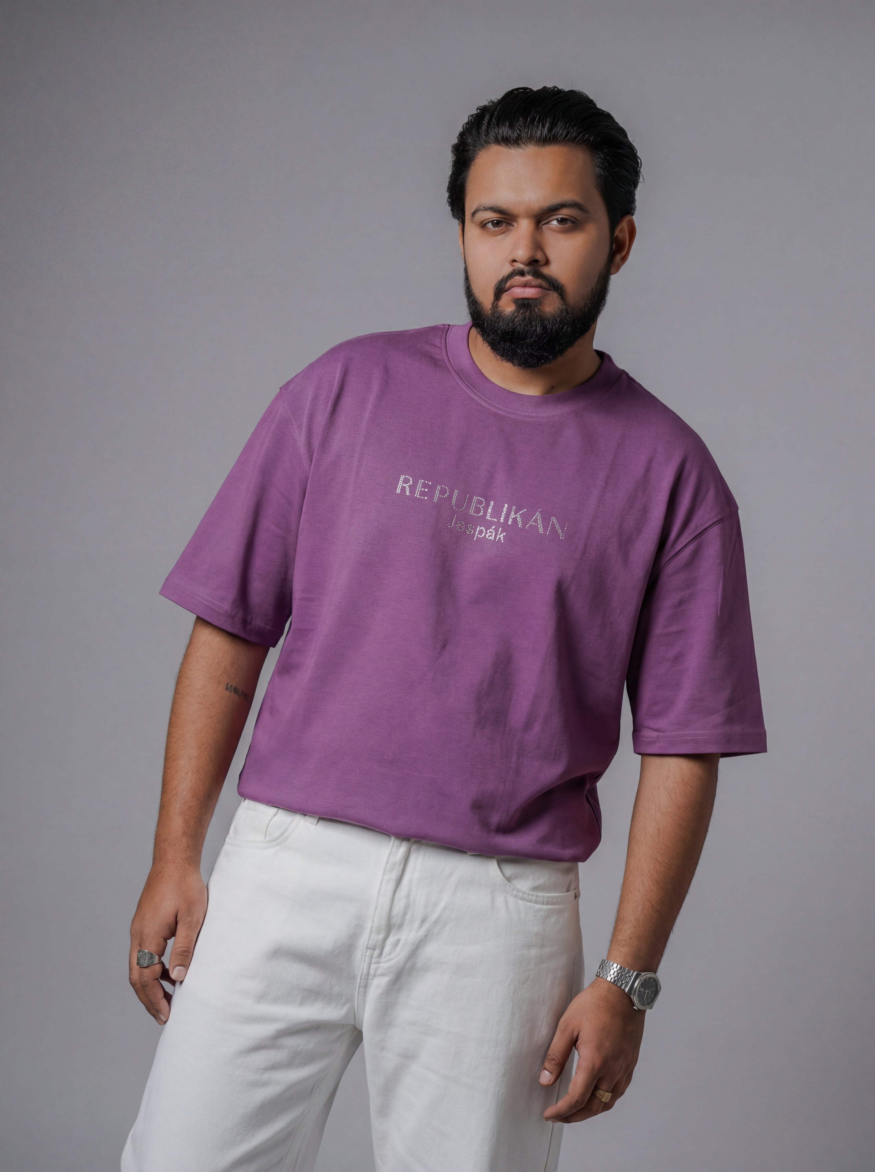 REPUBLIKÁN DIAMOND TYPOGRAPHY OVERSIZED T-SHIRT