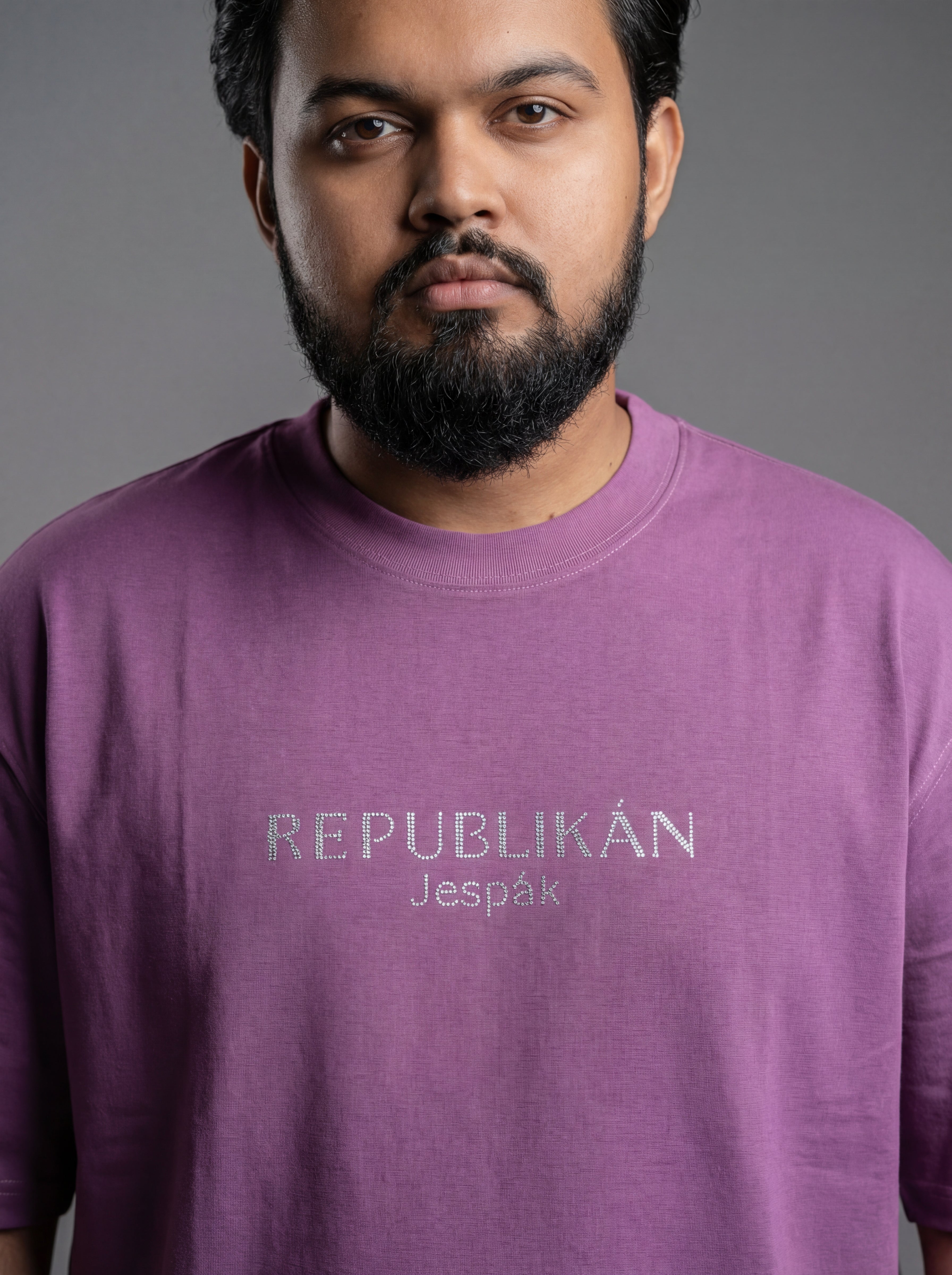 REPUBLIKÁN DIAMOND TYPOGRAPHY OVERSIZED T-SHIRT