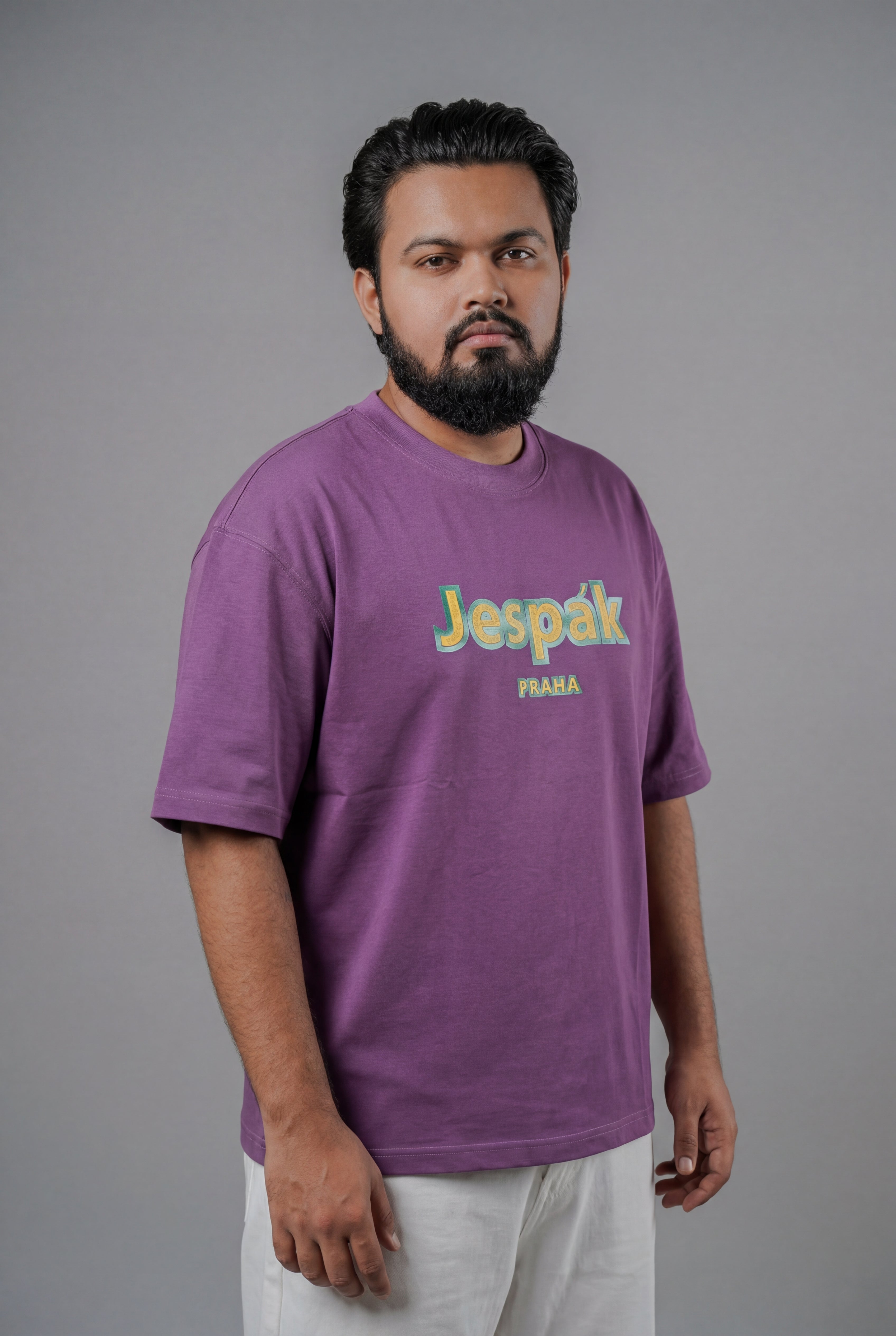JESPÁK PRAHA EMBOSSED GRAPHIC T-SHIRT