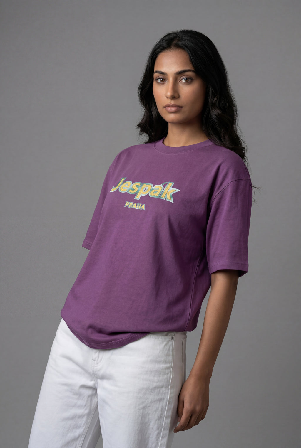 JESPÁK PRAHA EMBOSSED GRAPHIC T-SHIRT