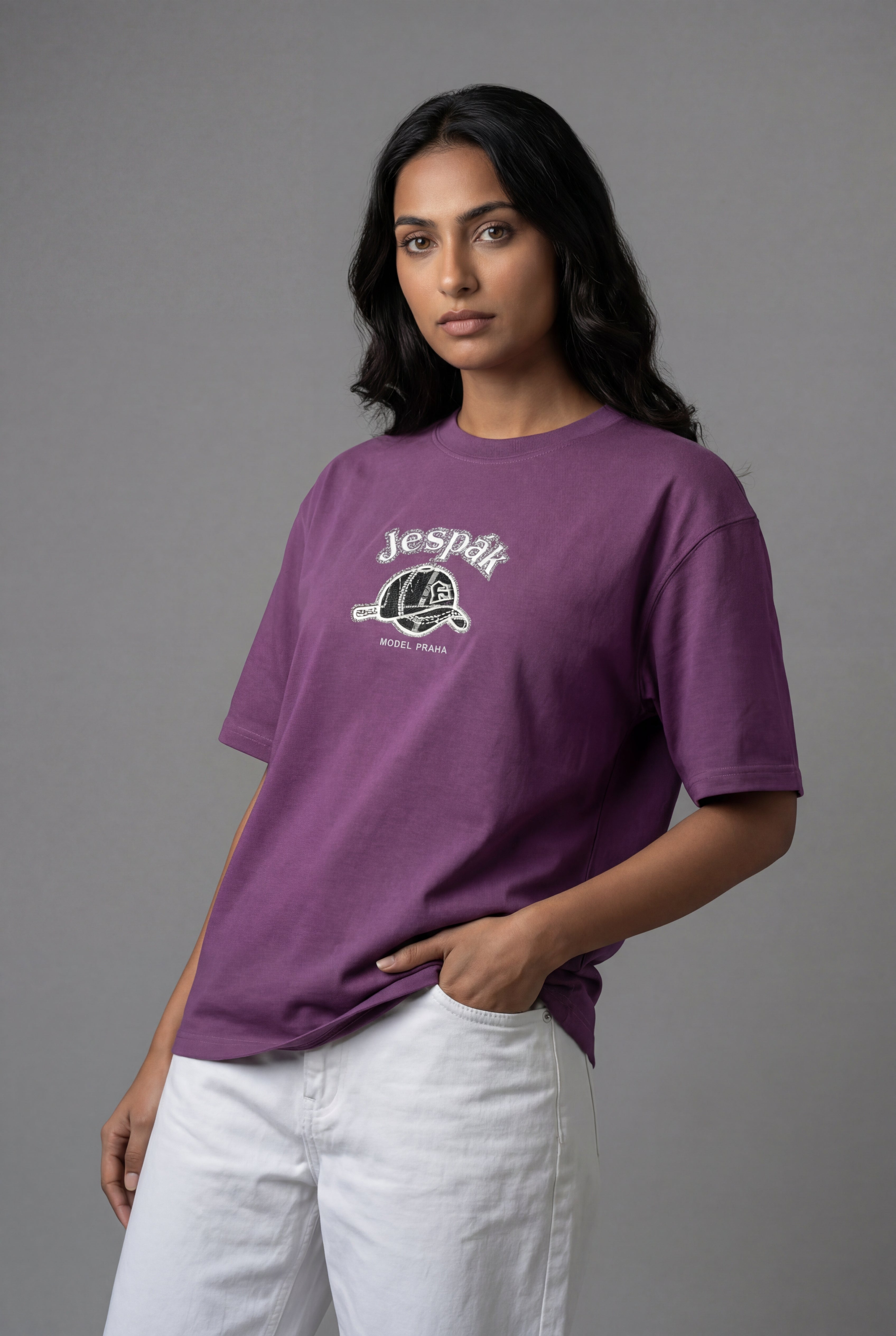 JESPÁK PRAHA HAT DESIGN OVERSIZED T-SHIRT