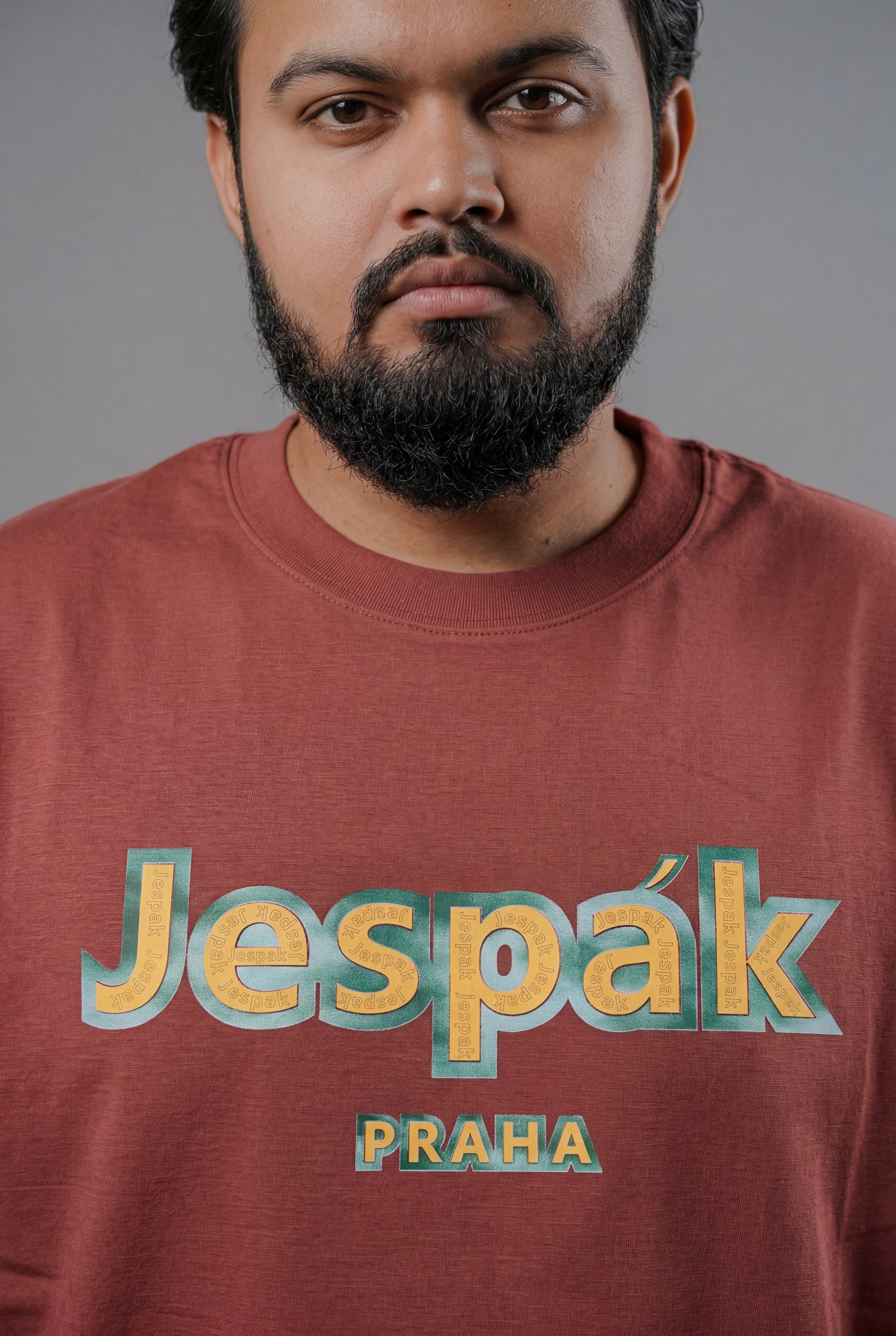 JESPÁK PRAHA EMBOSSED GRAPHIC T-SHIRT