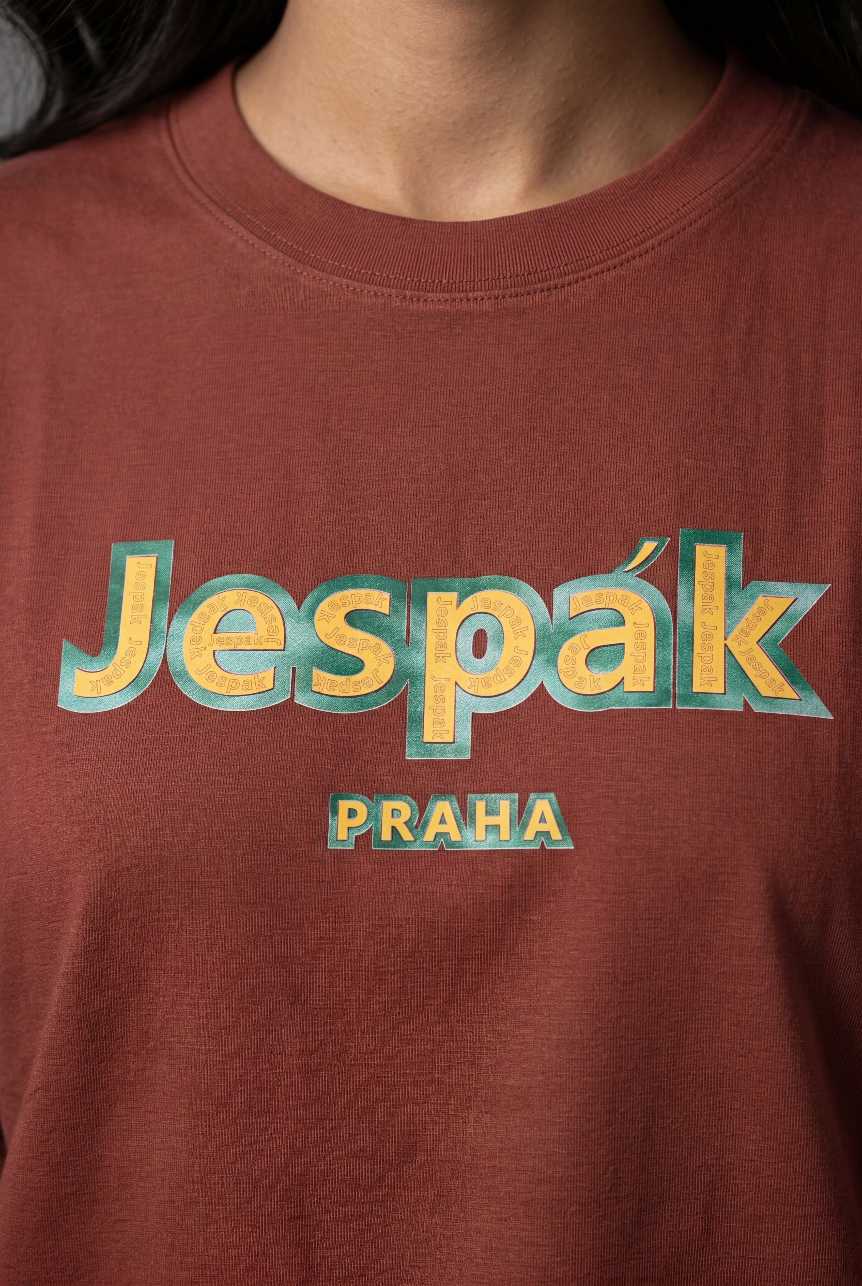 JESPÁK PRAHA EMBOSSED GRAPHIC T-SHIRT