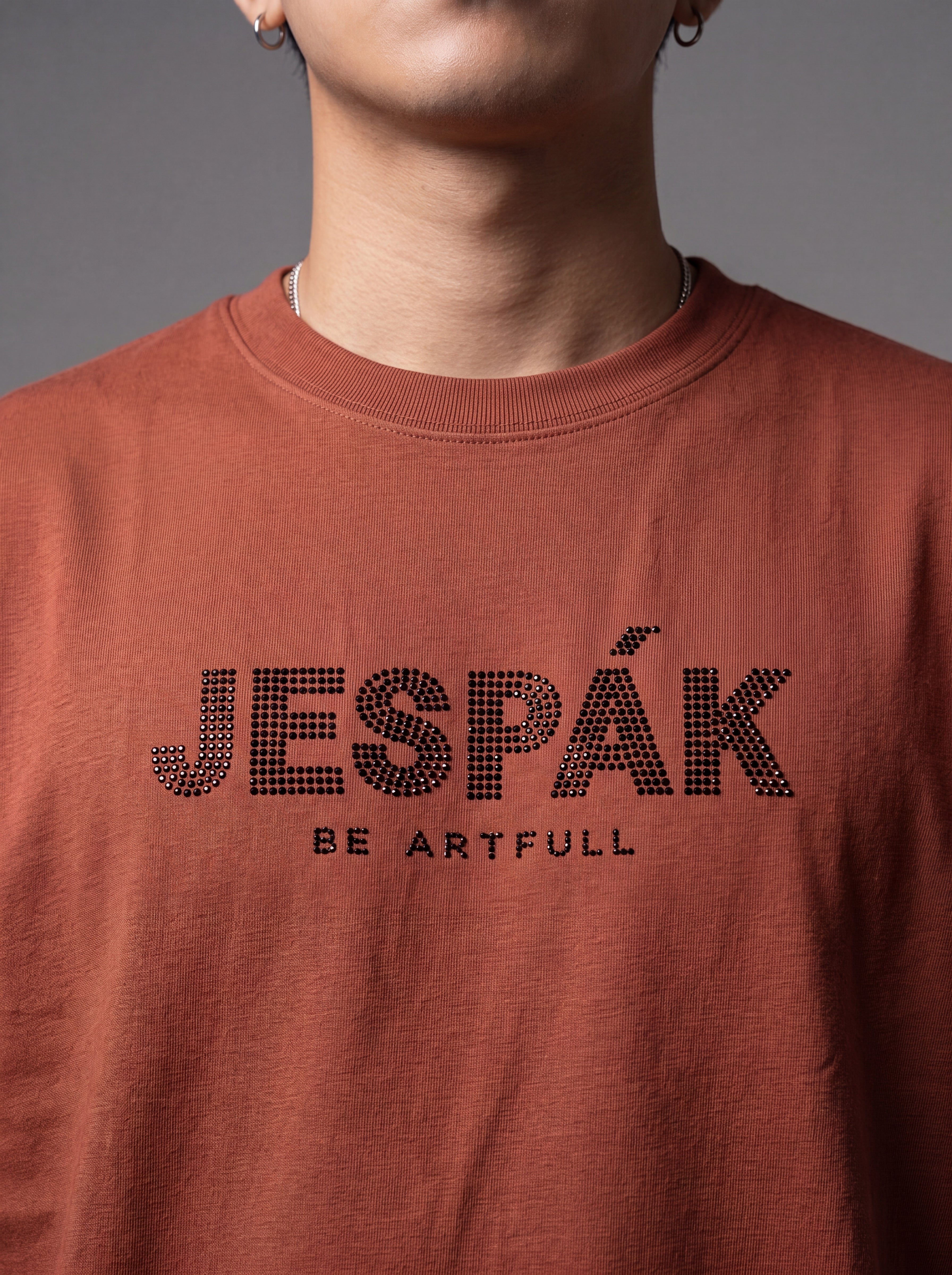 JESPAK DIAMOND DOT TYPOGRAPHY PREMIUM T-SHIRT