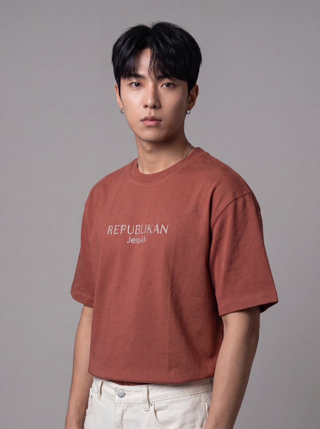 REPUBLIKÁN DIAMOND TYPOGRAPHY OVERSIZED T-SHIRT