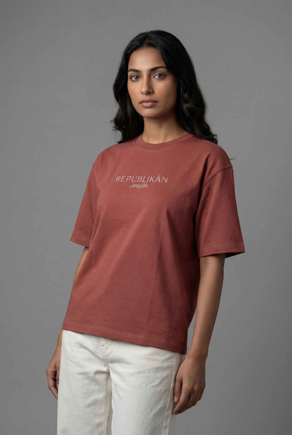 REPUBLIKÁN DIAMOND TYPOGRAPHY OVERSIZED T-SHIRT
