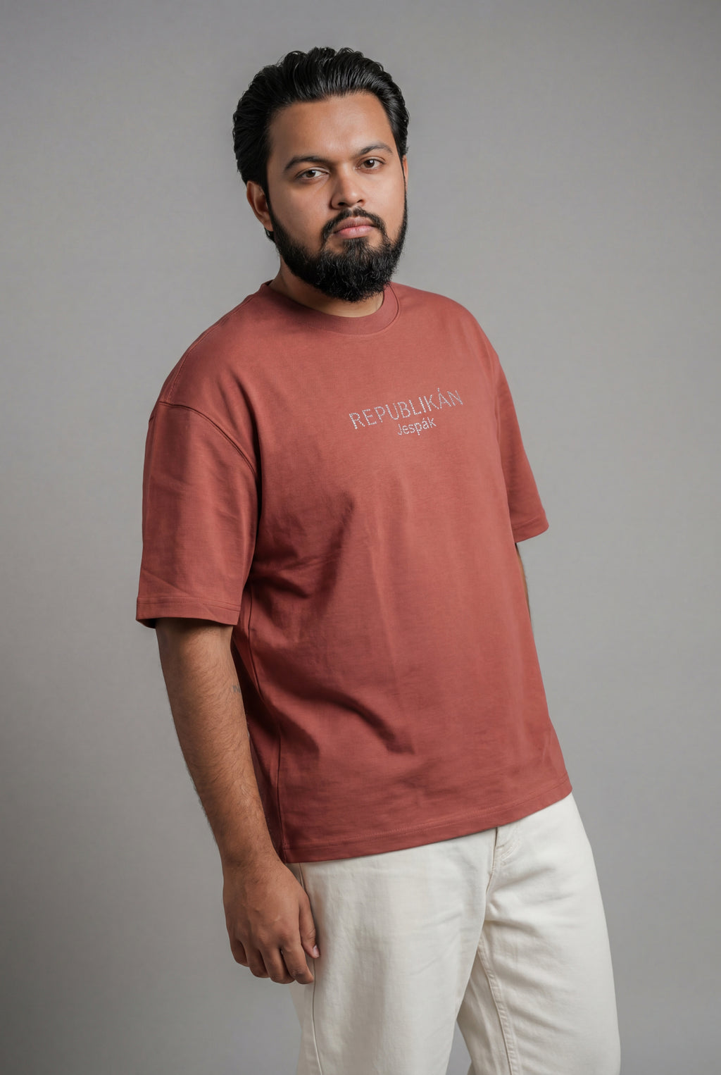 REPUBLIKÁN DIAMOND TYPOGRAPHY OVERSIZED T-SHIRT