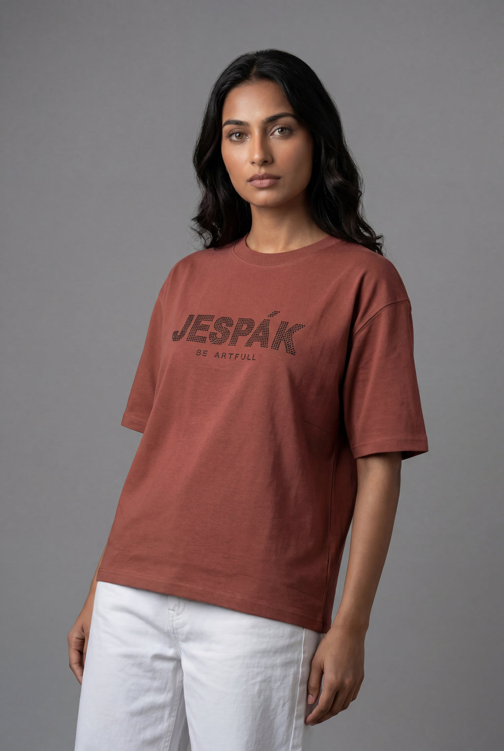 JESPAK DIAMOND DOT TYPOGRAPHY PREMIUM T-SHIRT