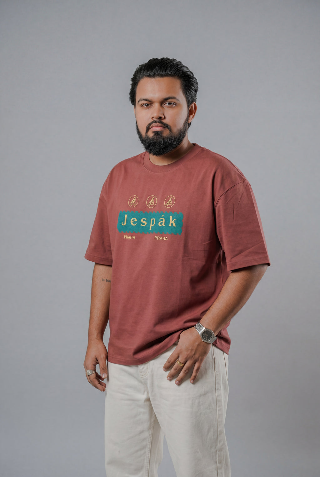 JESPAK EMBOSSED ICON STRIP PREMIUM T-SHIRT