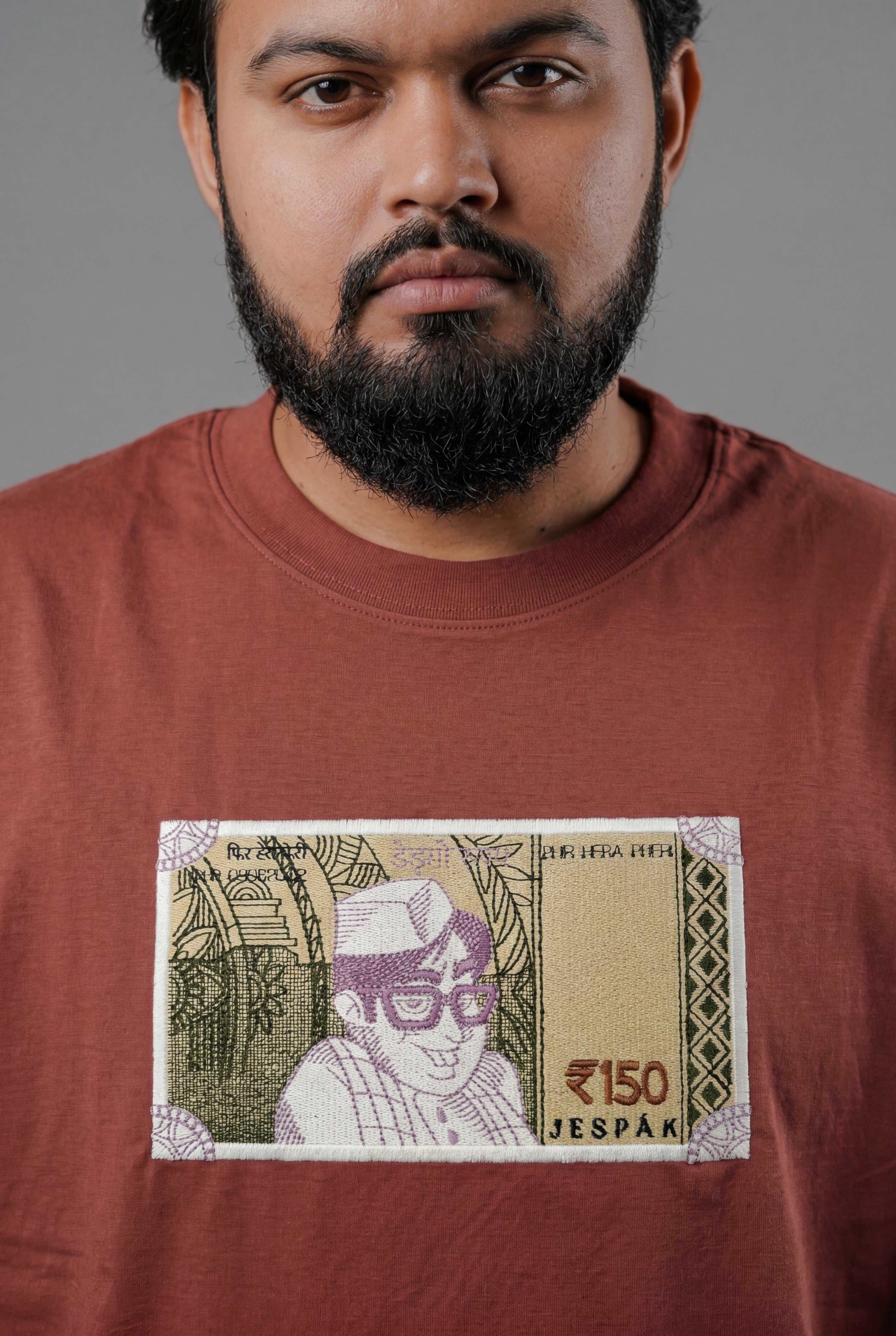 JESPÁK CURRENCY EMBROIDERY DESIGN T-SHIRT