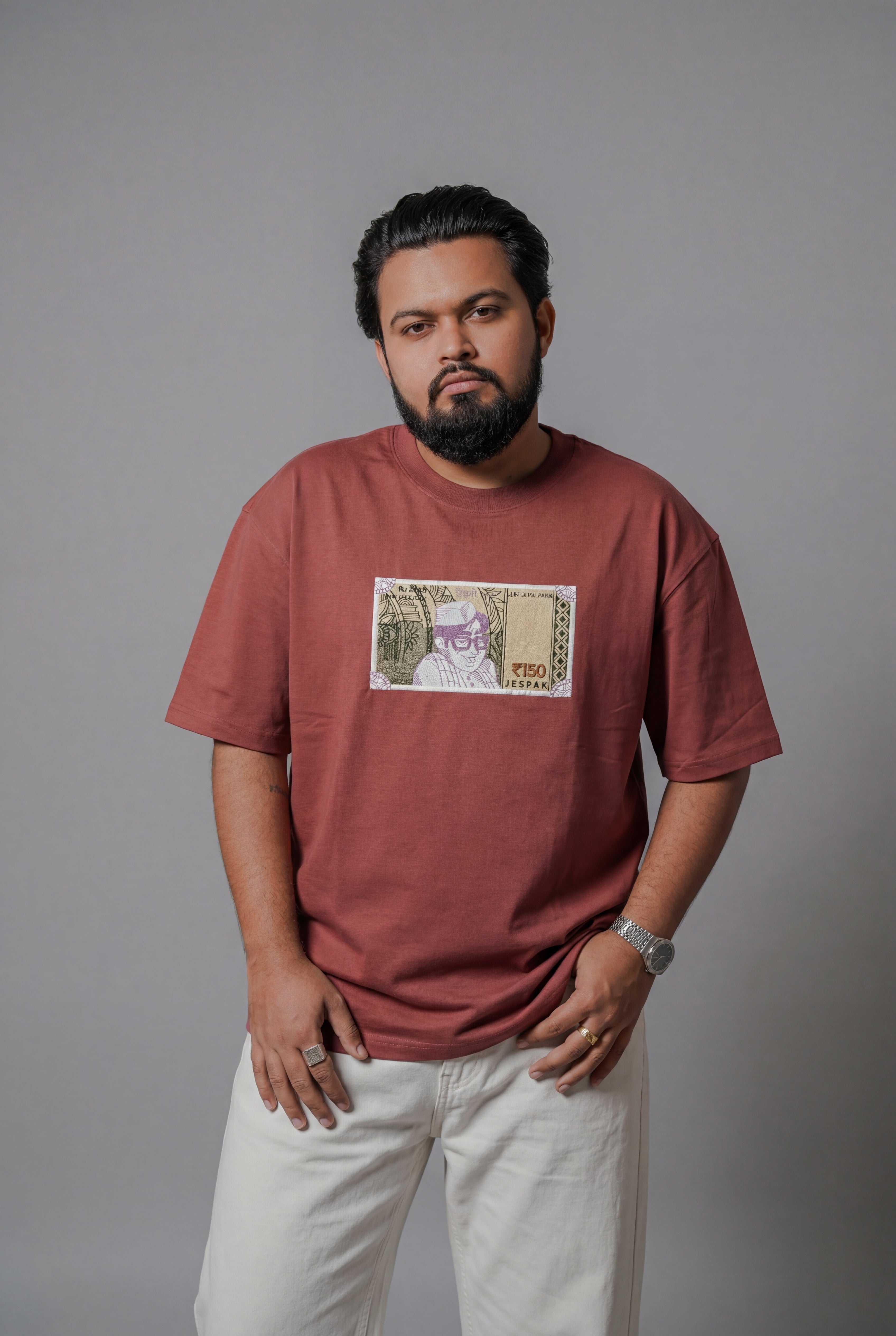 JESPÁK CURRENCY EMBROIDERY DESIGN T-SHIRT