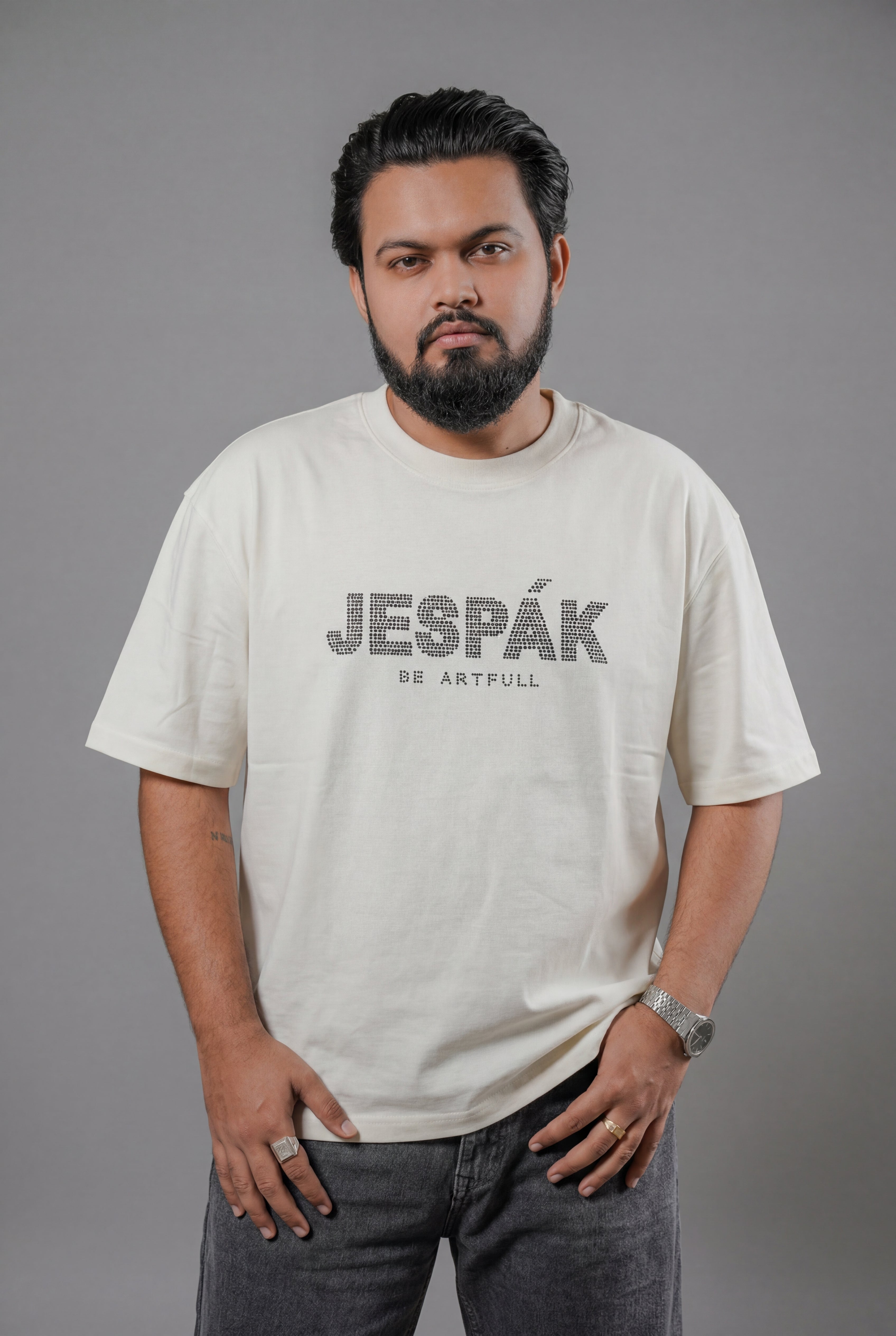 JESPAK DIAMOND DOT TYPOGRAPHY PREMIUM T-SHIRT