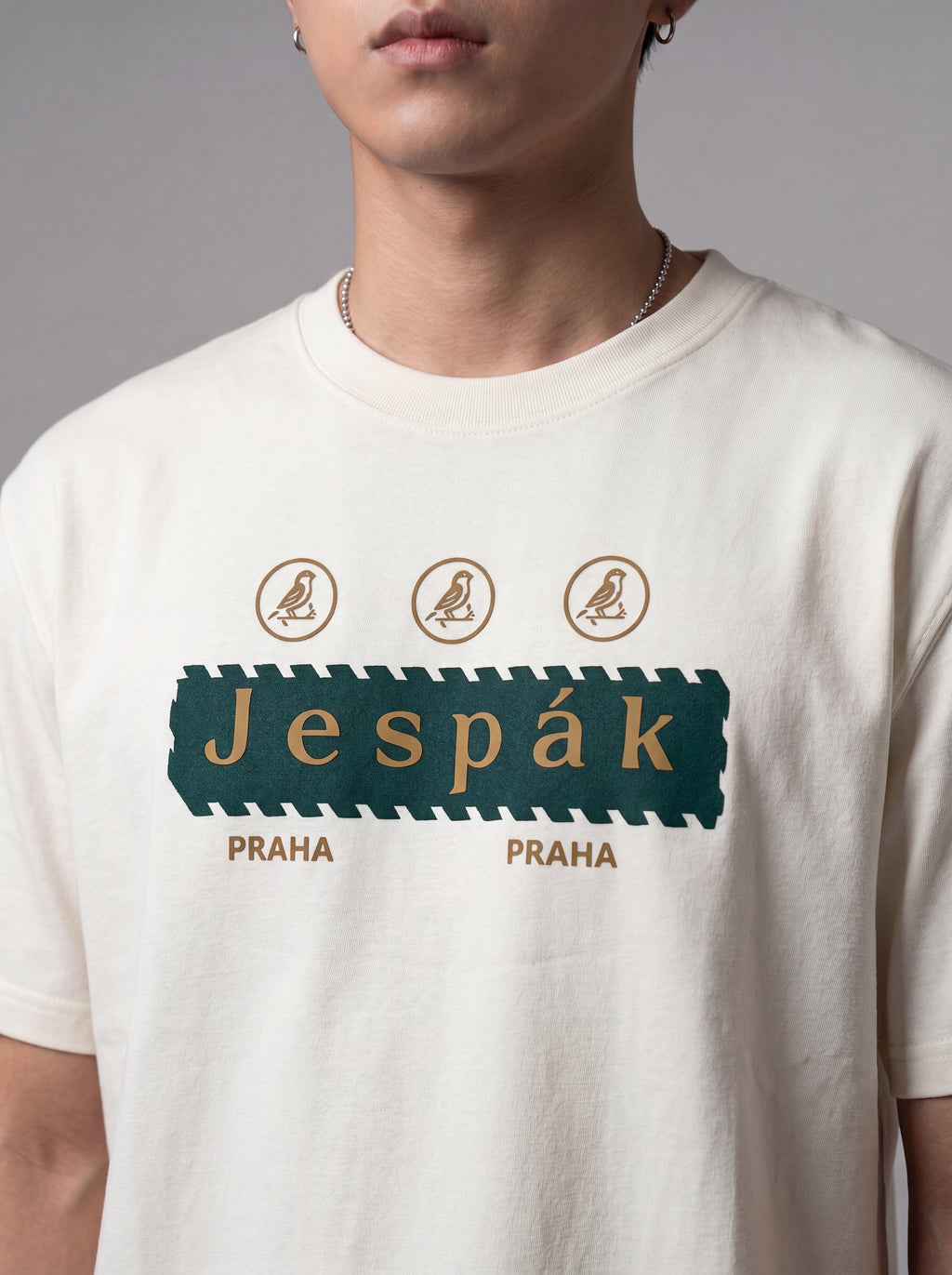 JESPAK EMBOSSED ICON STRIP PREMIUM T-SHIRT