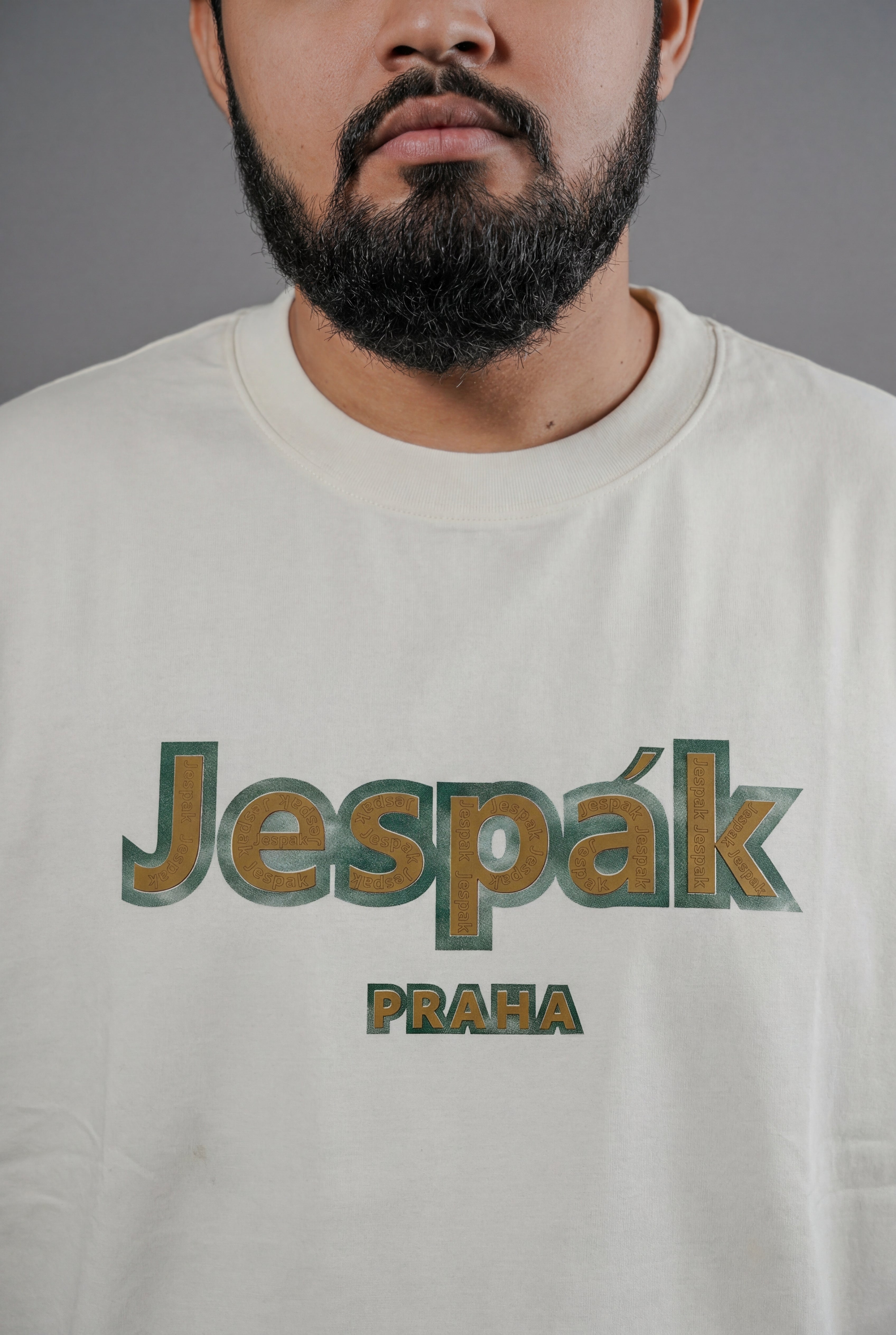 JESPÁK PRAHA EMBOSSED GRAPHIC T-SHIRT