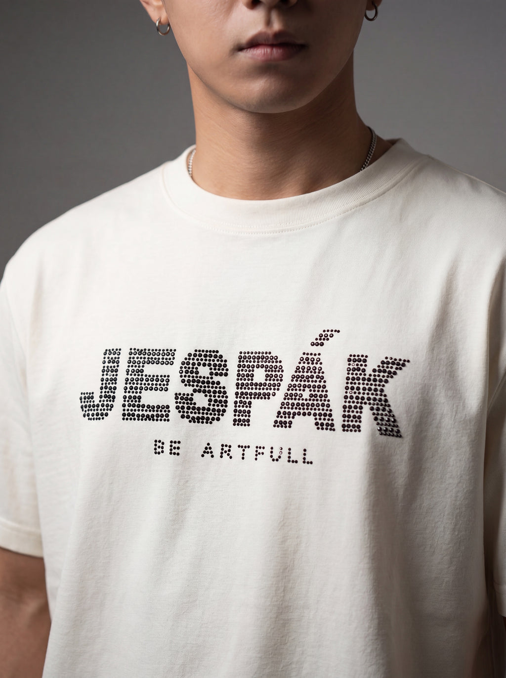 JESPAK DIAMOND DOT TYPOGRAPHY PREMIUM T-SHIRT