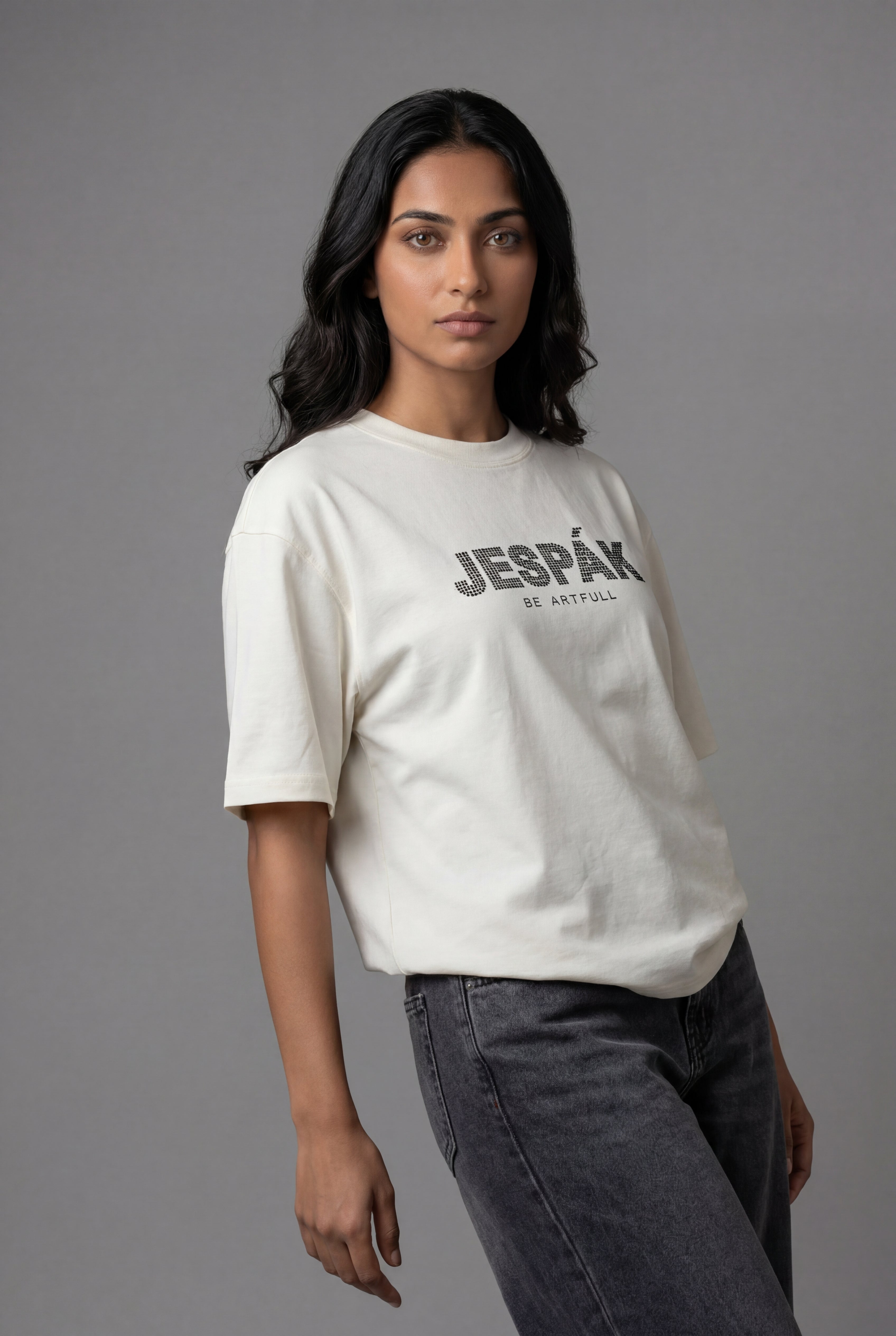 JESPAK DIAMOND DOT TYPOGRAPHY PREMIUM T-SHIRT