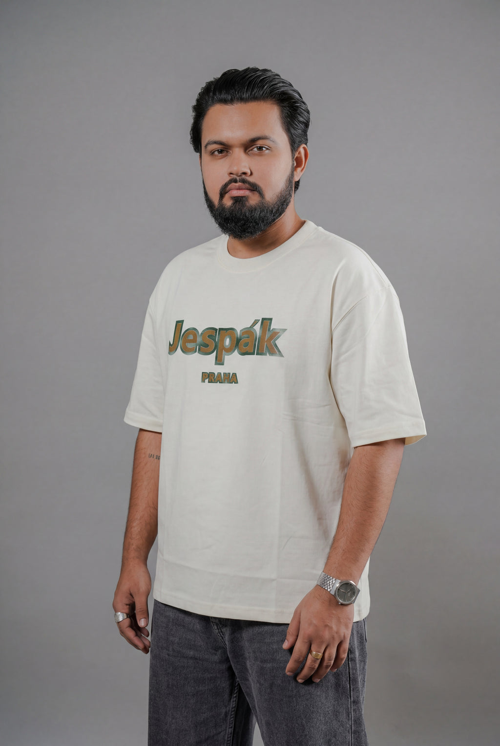 JESPÁK PRAHA EMBOSSED GRAPHIC T-SHIRT
